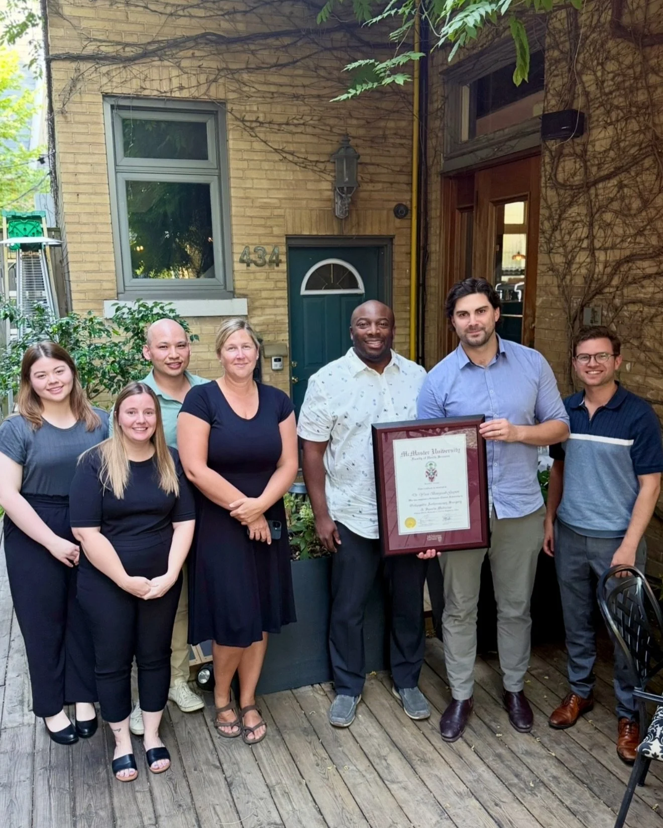 Today we celebrate Dr. Yoan Bourgeault-Gagnon. After two amazing years, he graduates from his fellowship, having completed his Masters in Health Research Methodology at McMaster and his specialized training in Sports Medicine and Hip Arthroscopy alon