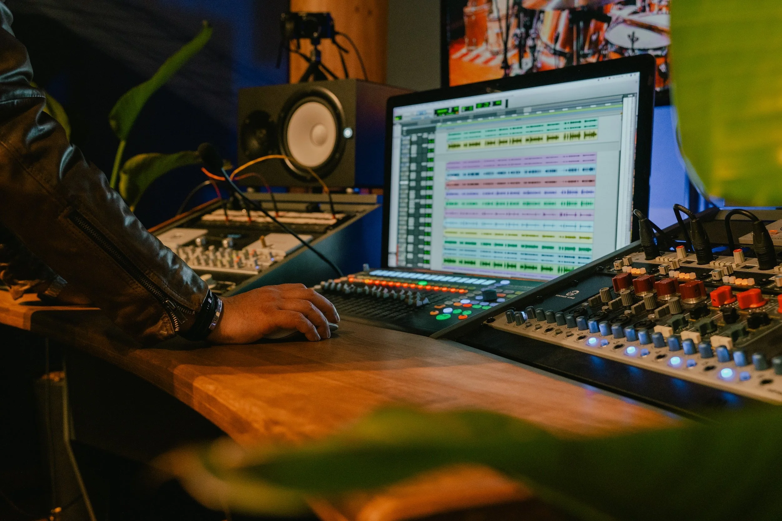 zen-estudio-grabacion-santiago-chile-outboard-control.jpg
