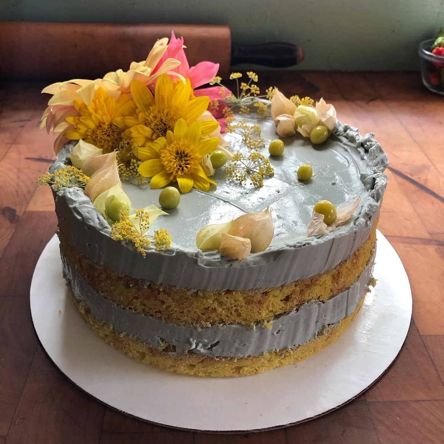 Split layer cake.JPG