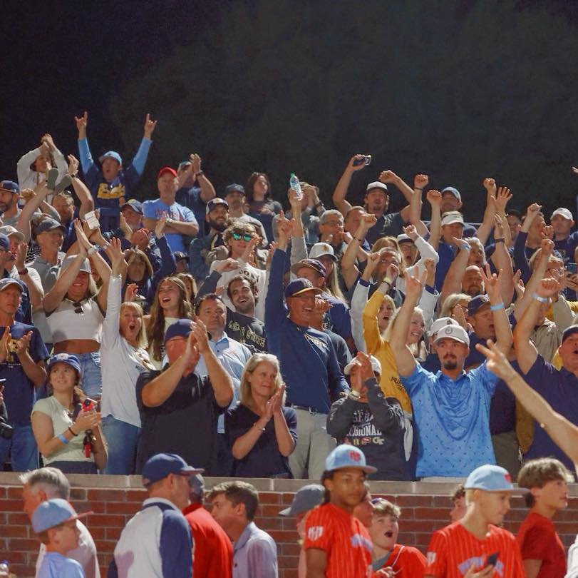 Our Racers are rewriting history! ⚾️
Catch them in Durham, NC tomorrow at 12 p.m. as they take on Duke in their first ever Super Regional showdown. SHOES UP! 💙💛

📺 All games are broadcast on ESPN+

#MurrayKY #MurrayStateBaseball #GoRacers