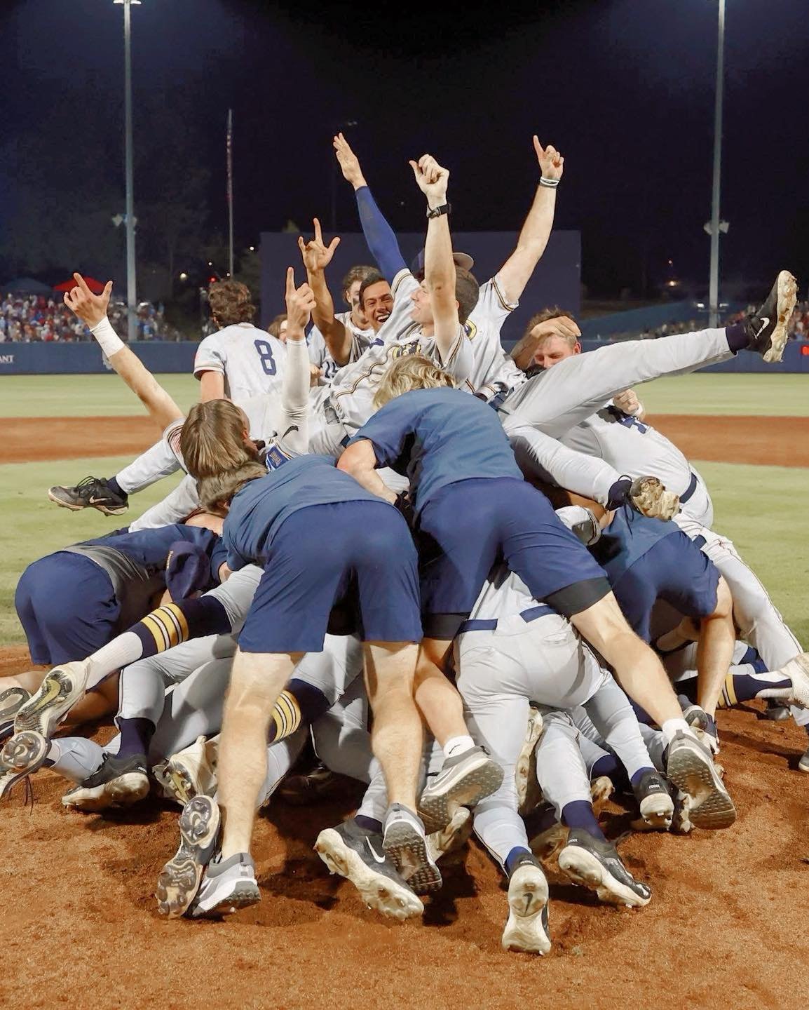 The game is ON!
Tune in today at 1 pm to see the Racers take on the Arkansas Razorbacks ⚾️🔥

⏰: June 16 @ 1 pm

📍Omaha, NE

📺: ESPN

#GoRacers #MurrayKentucky #MCWS