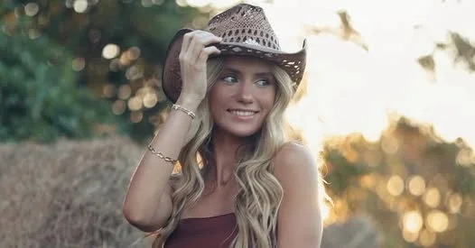 Kylah Hawkins Live @ Tap216