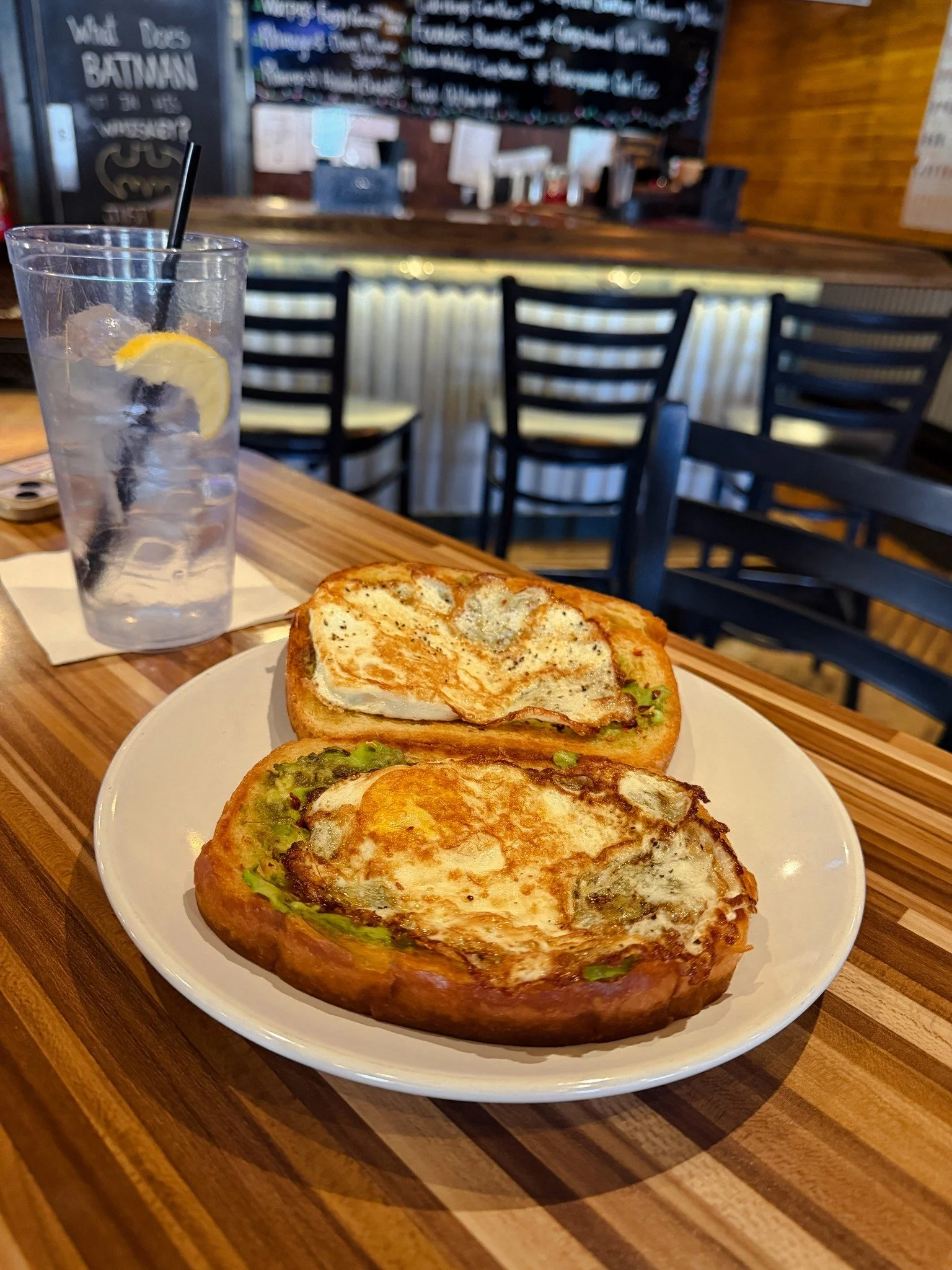 Looking for weekend plans? Grab brunch at @tap216_murrayky! Stop in on Friday, Saturday or Sunday from 11 am - 2 pm and pair brunch favorites with a refreshing mimosa flight. 🥂

Not a brunch fan? No worries! Tap's full menu is also available for the