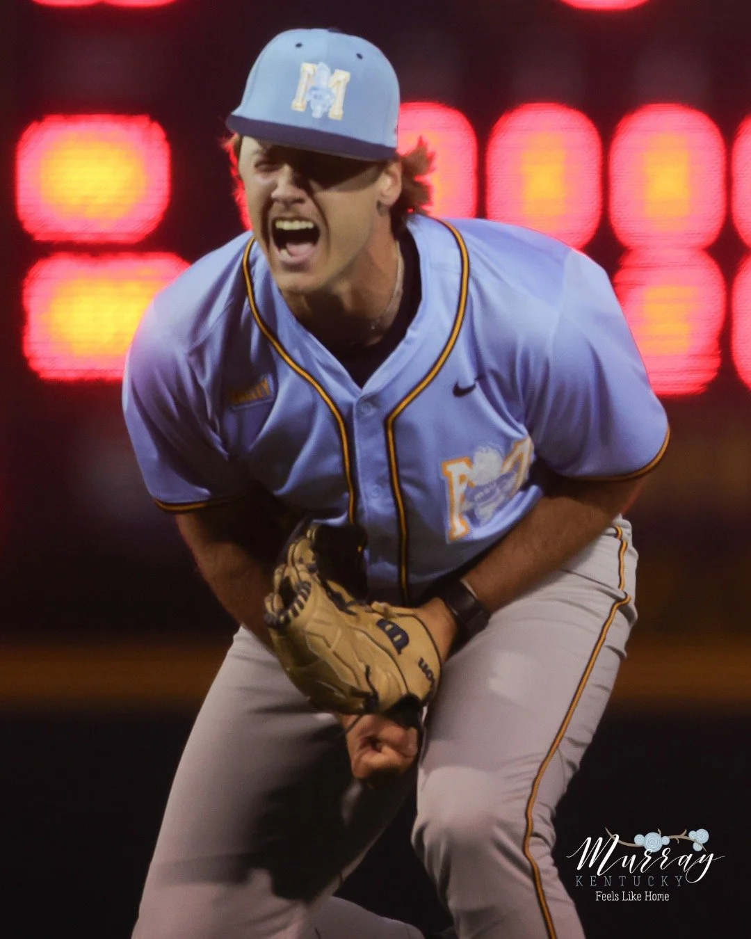 We're still reminiscing on an unforgettable week in the MKY. Take a peek at a few of our favorite snapshots from the MVC Baseball Tournament. 📸