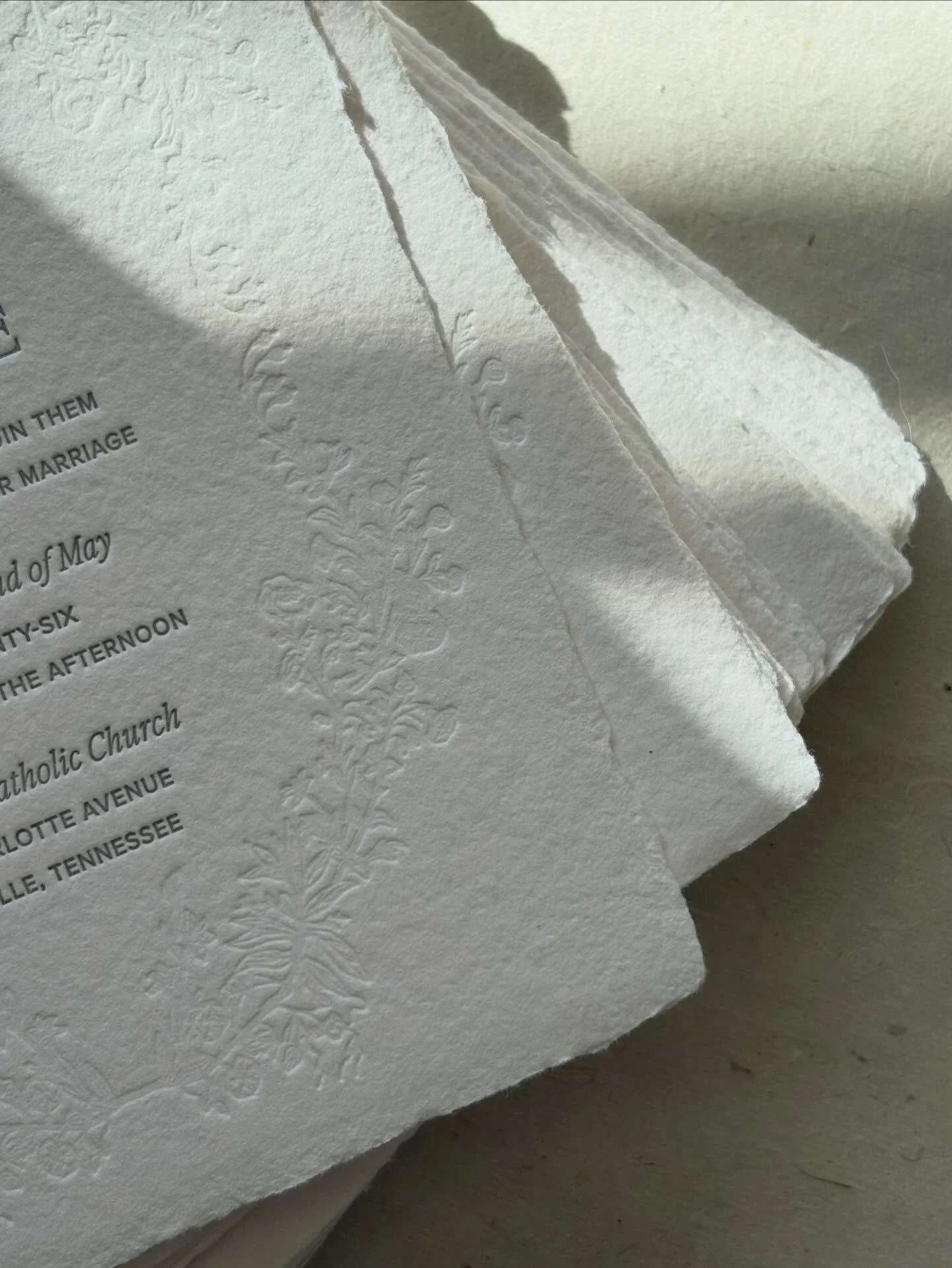 Perfectly pressed details 🤍