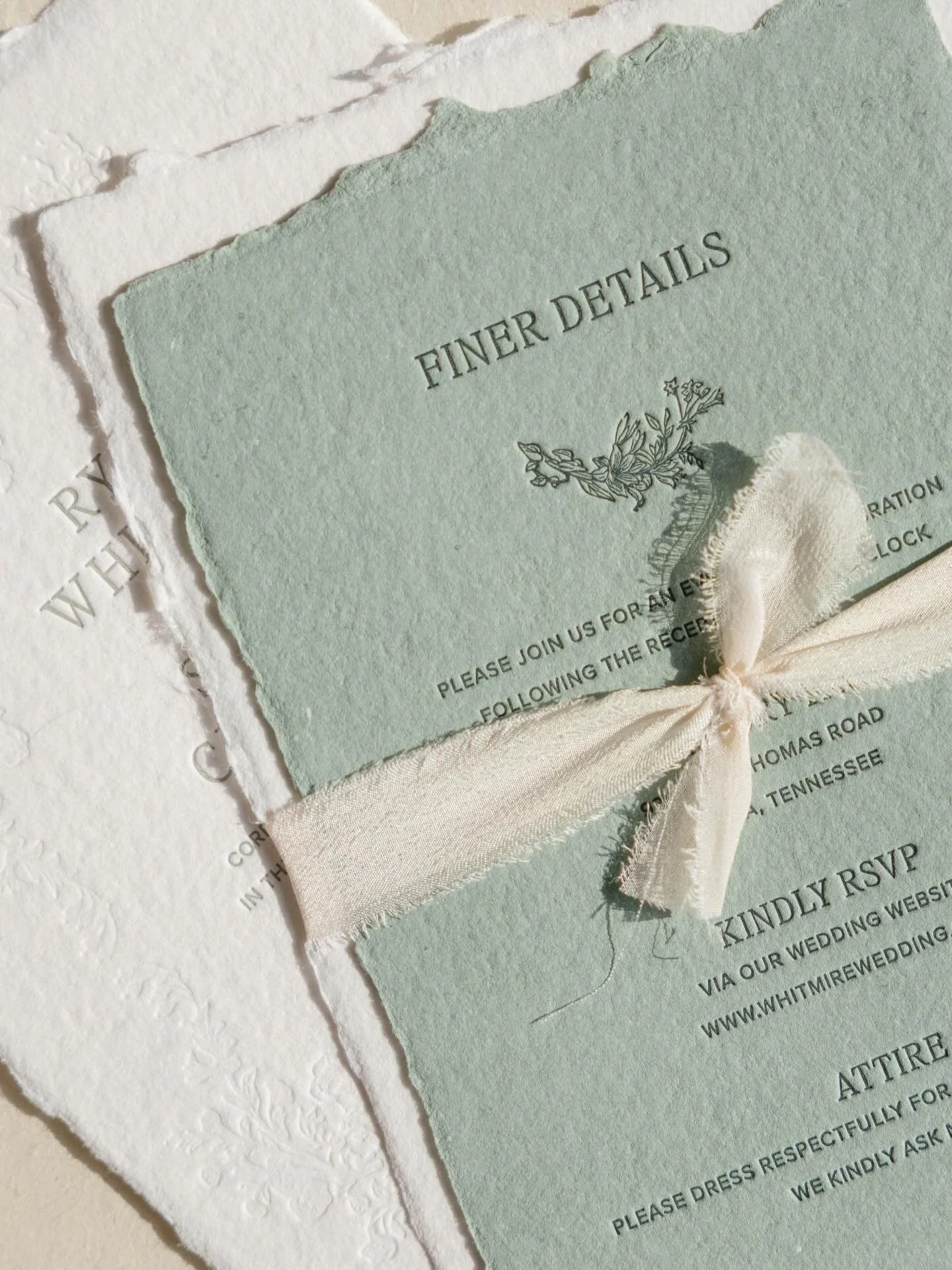 Nothing like opening a letterpress, handmade paper suite 🤭