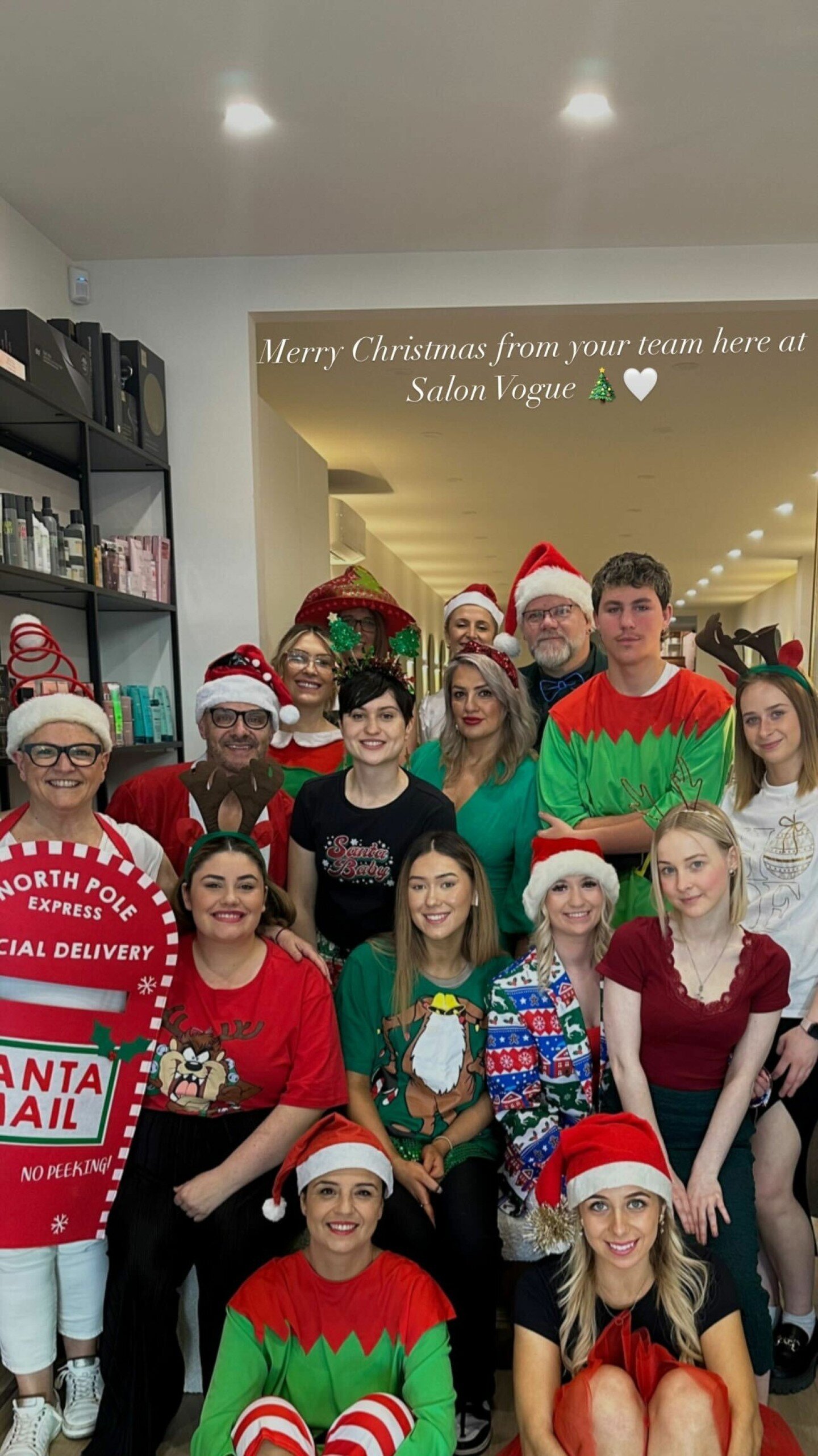 🎄✨ Wishing you all had a Merry Christmas and a joyful festive season! 🎅🏼🎁 Grateful for an amazing team that makes every day merrier. 🤗👏 As we welcome the New Year, here's a reminder: Our store opens daily at 9 AM, but we'll be closed on New Yea
