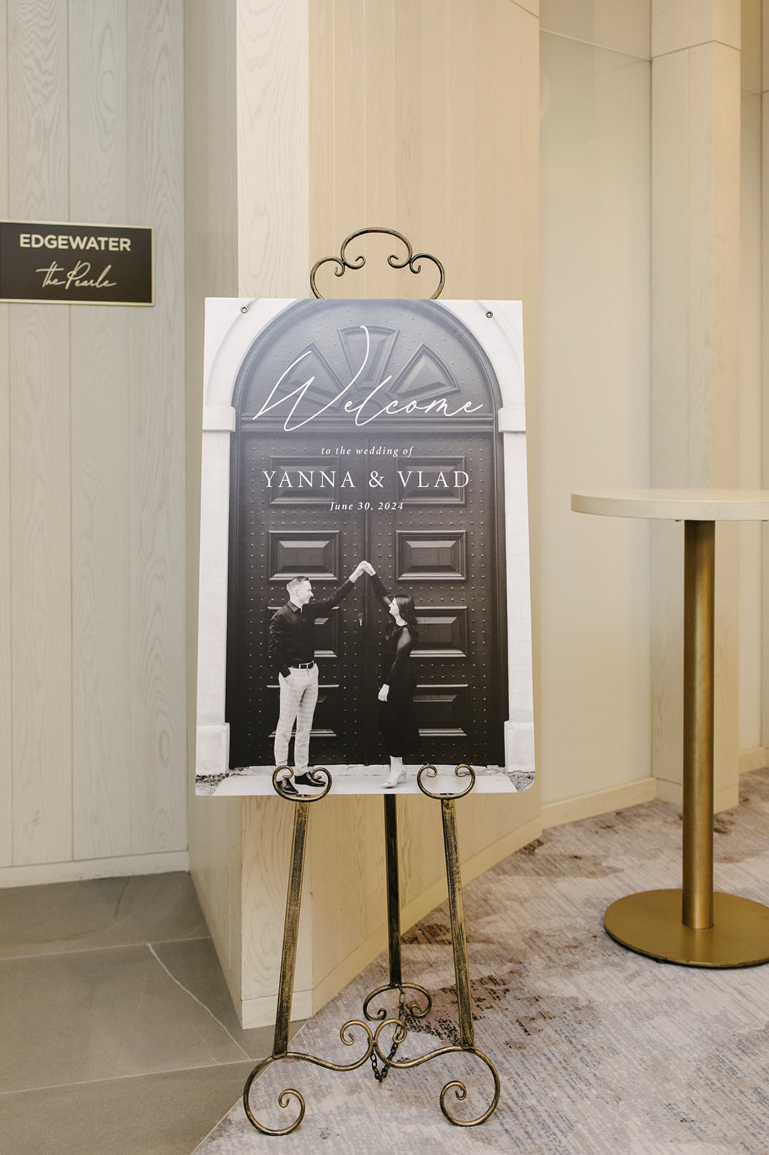 Yanna & Vlad_Mango Studios42.png