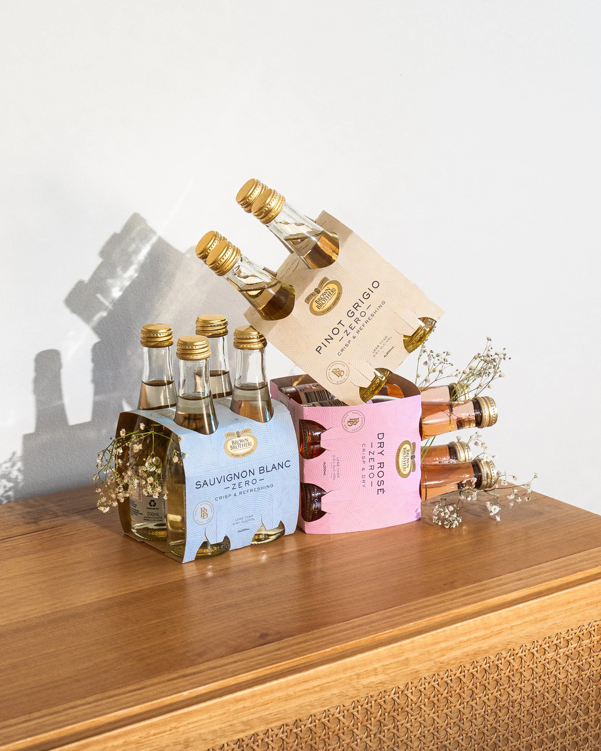 Brown Brothers Dry Zero 200ml Mini Range web.JPG