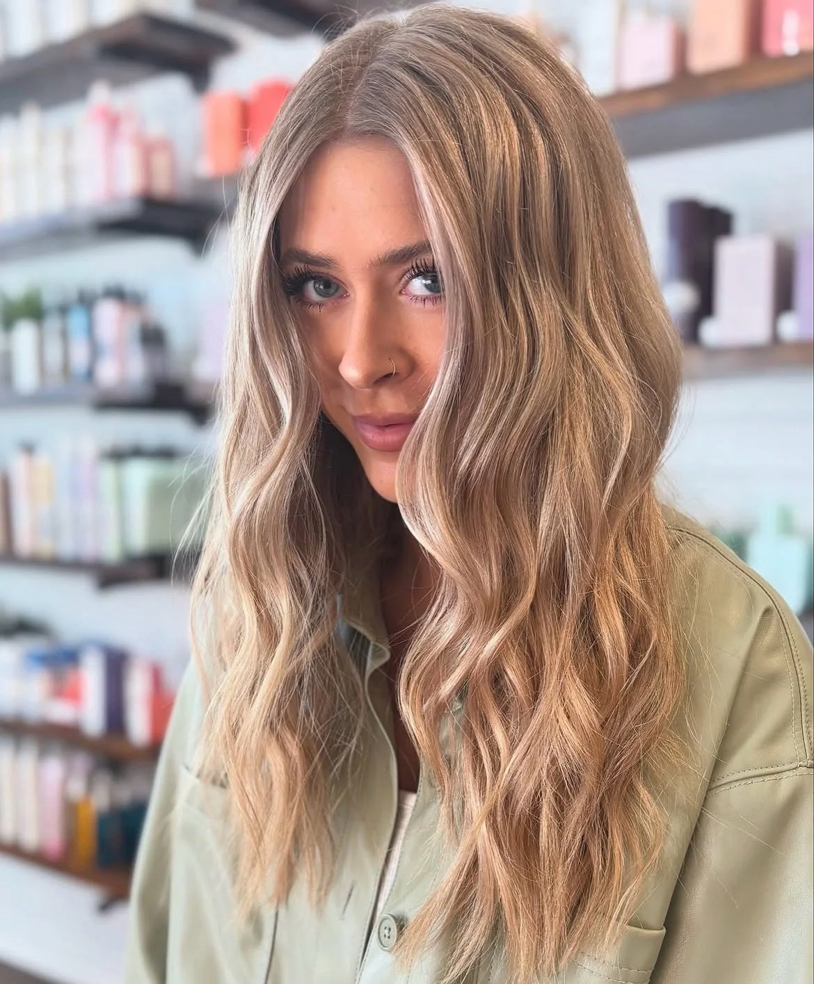 Going on a trip soon? Vacation hair starts before you leave ✈️ Let&rsquo;s prep your colour, cut, and care routine.

#vacationhair #travelready #booknow

Hair by @allierosehair in #Lacombe