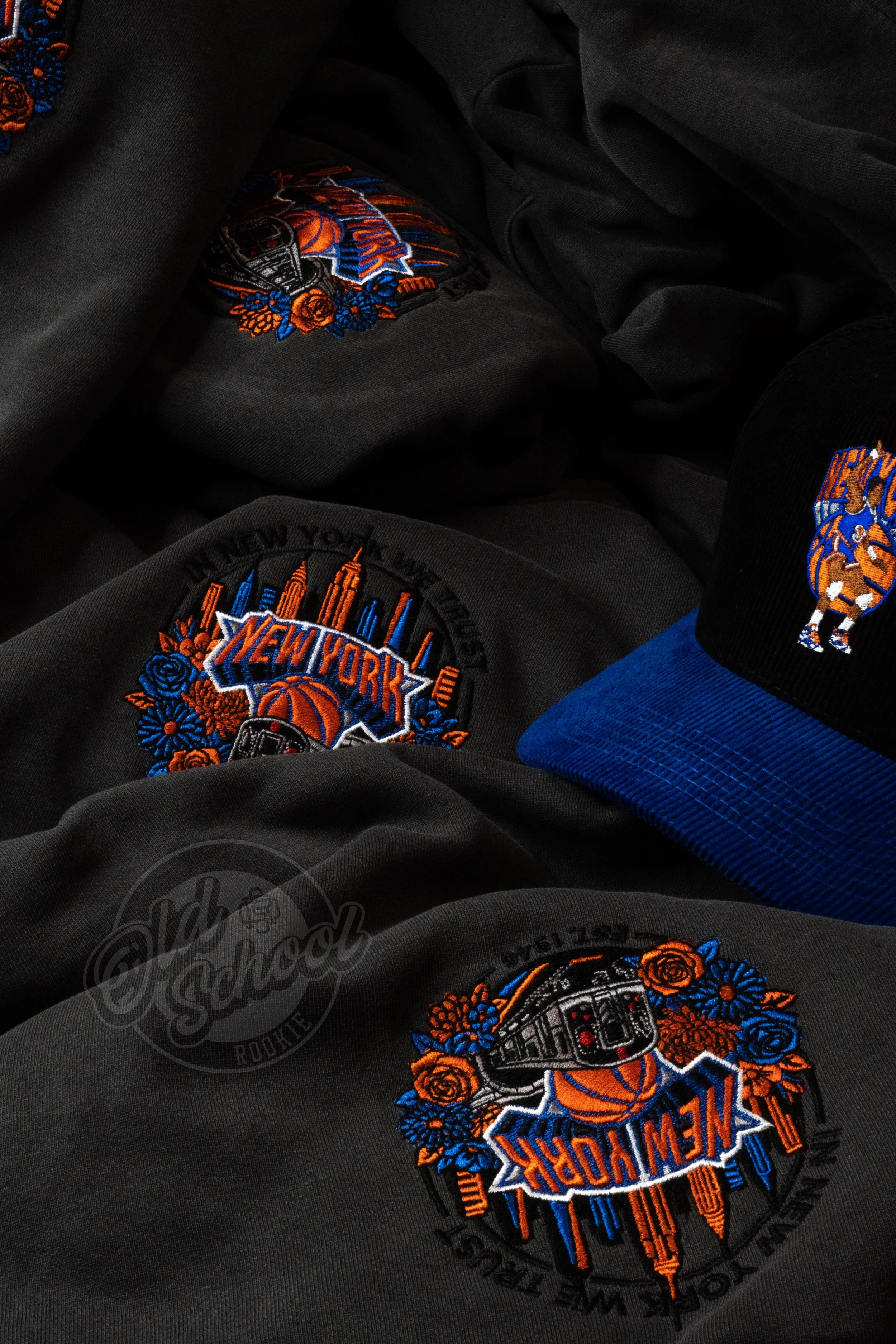 IN NEW YORK WE TRUST EMBROIDERY TEE
