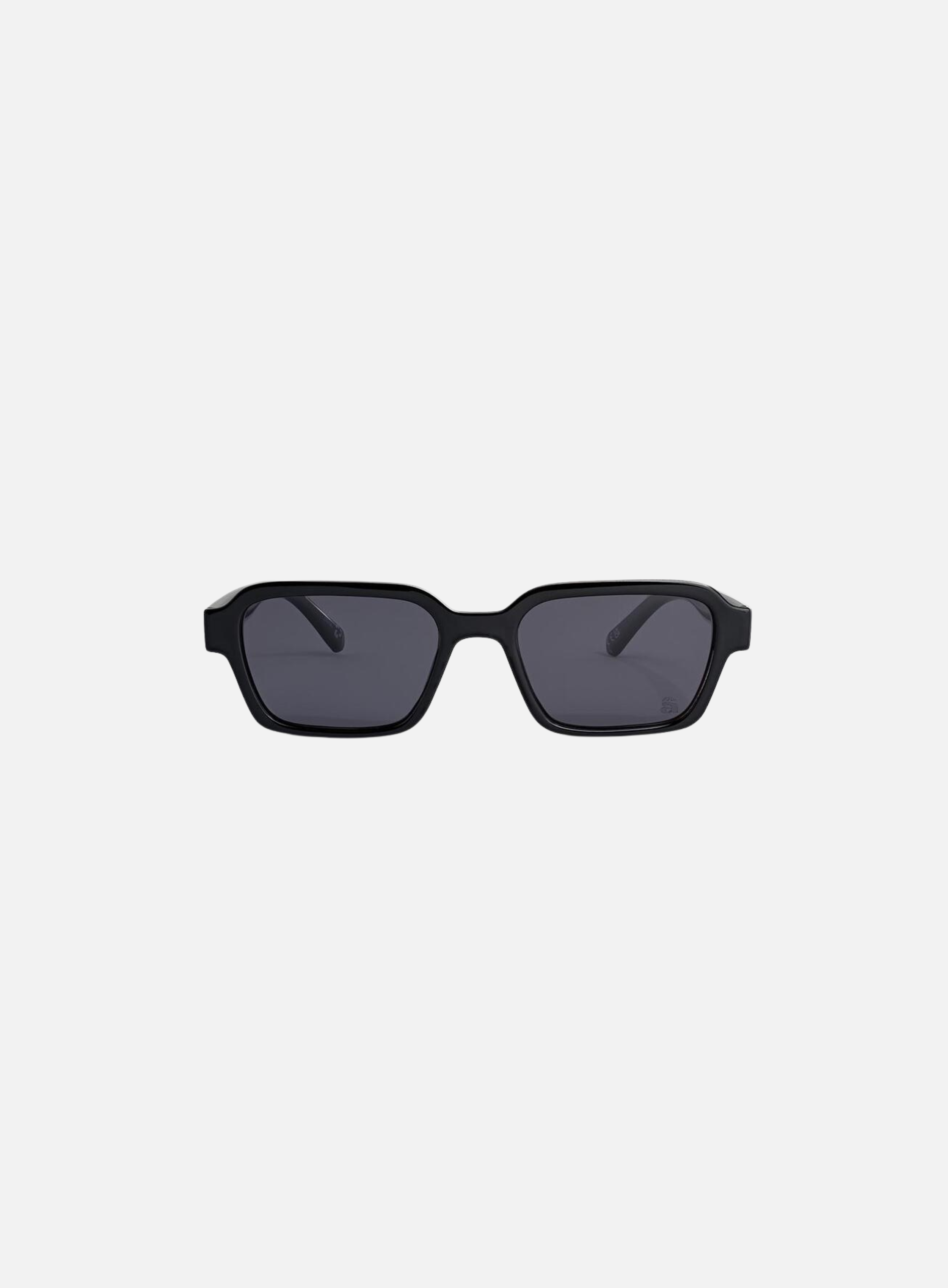 Szade BOOTH Black (2).png