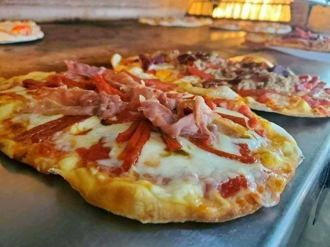 You Must Try the Panini's Brick Oven Pizza Experience