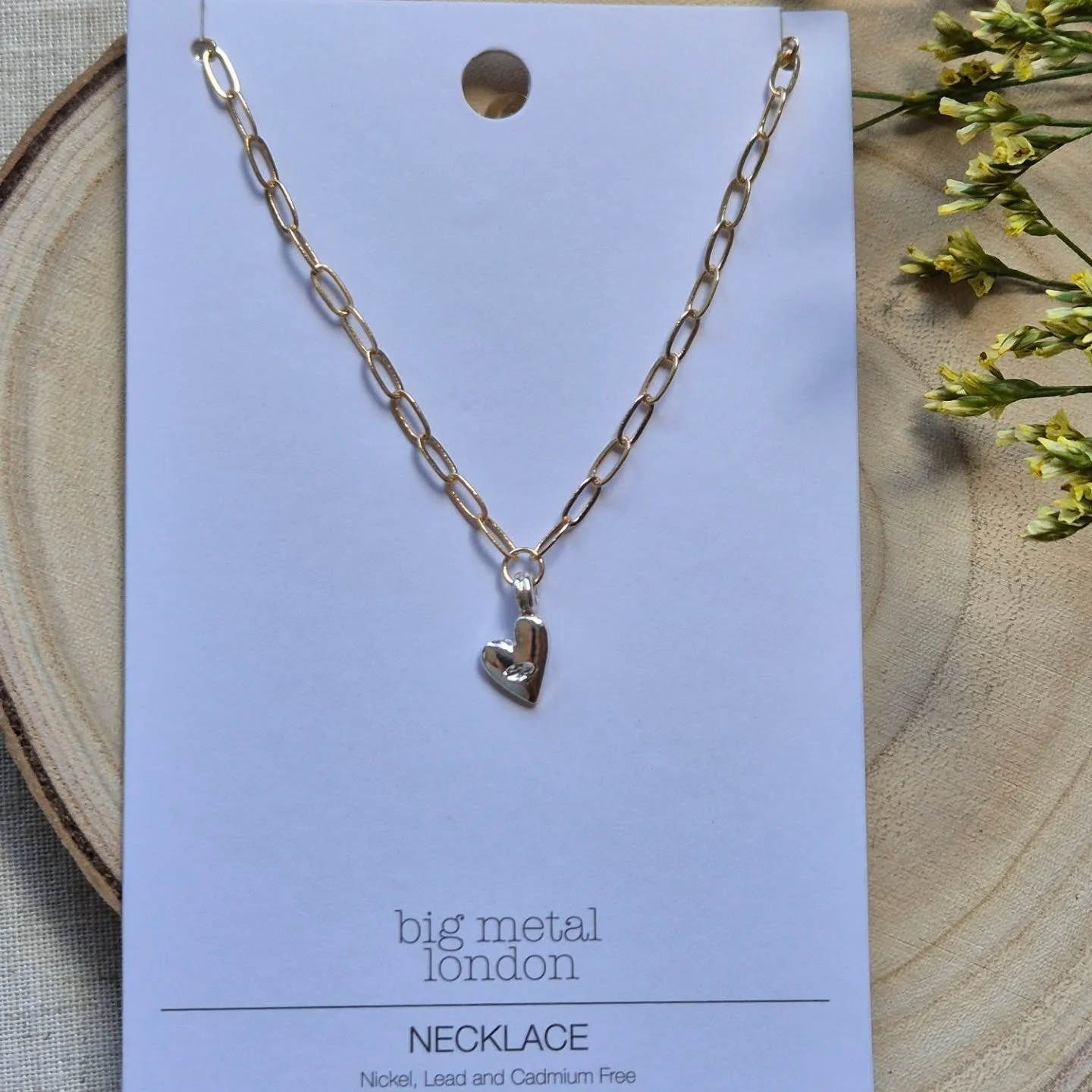 All of our Big Metal brand jewellery is now &pound;10 or less 😍

Pop over to www.no84accessories.co.uk to purchase.

#basingstokesmallbusiness #basingstokebusiness  #shoplocalbasingstoke #affordableaccessories  #giftsforher❤️