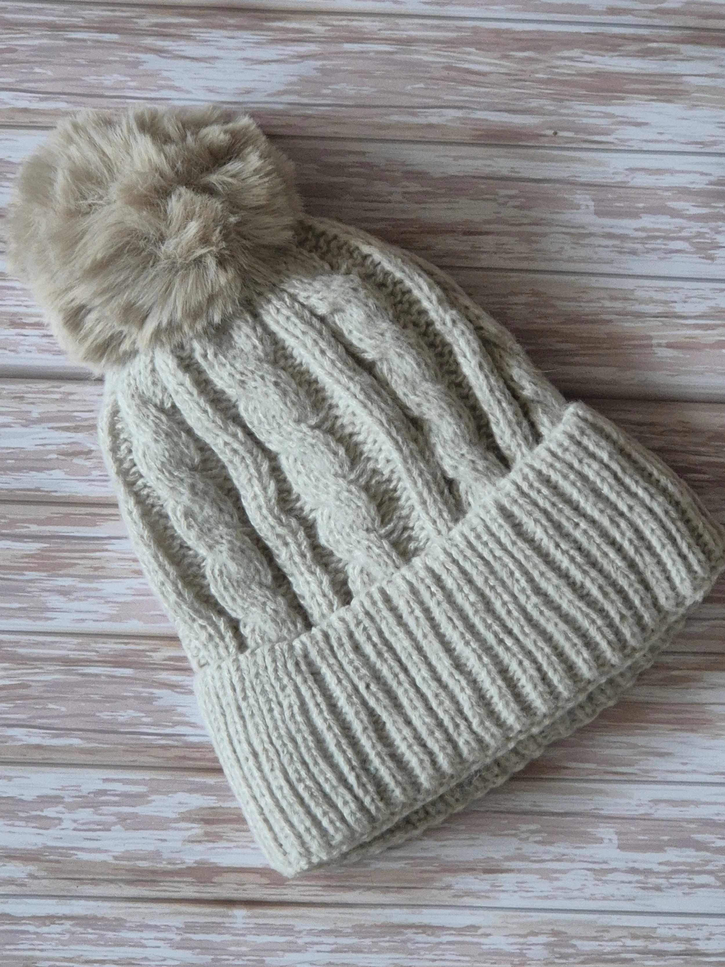 Cable Knit Pom Pom Hat - Beige