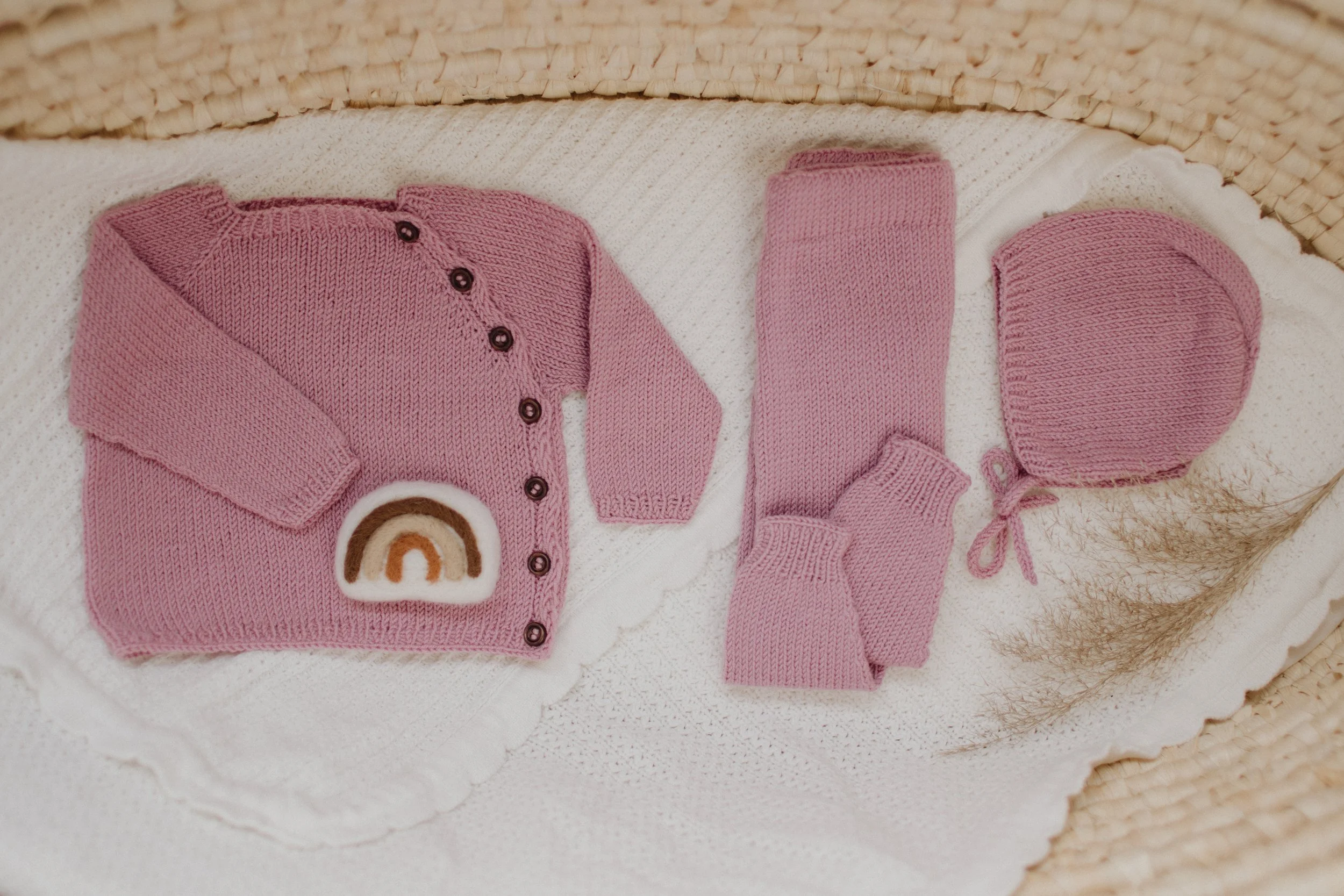 3 PIECE NEWBORN KNITTED SET IN PINK
