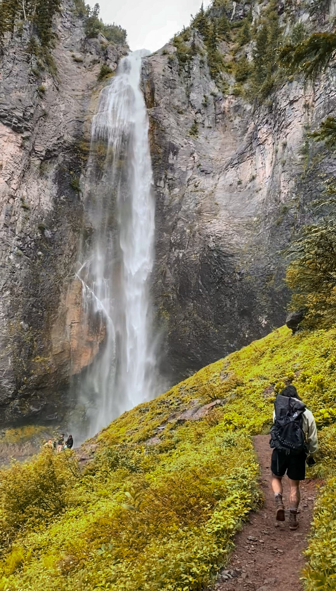 Comet Falls, Washington State – The Hiking Website