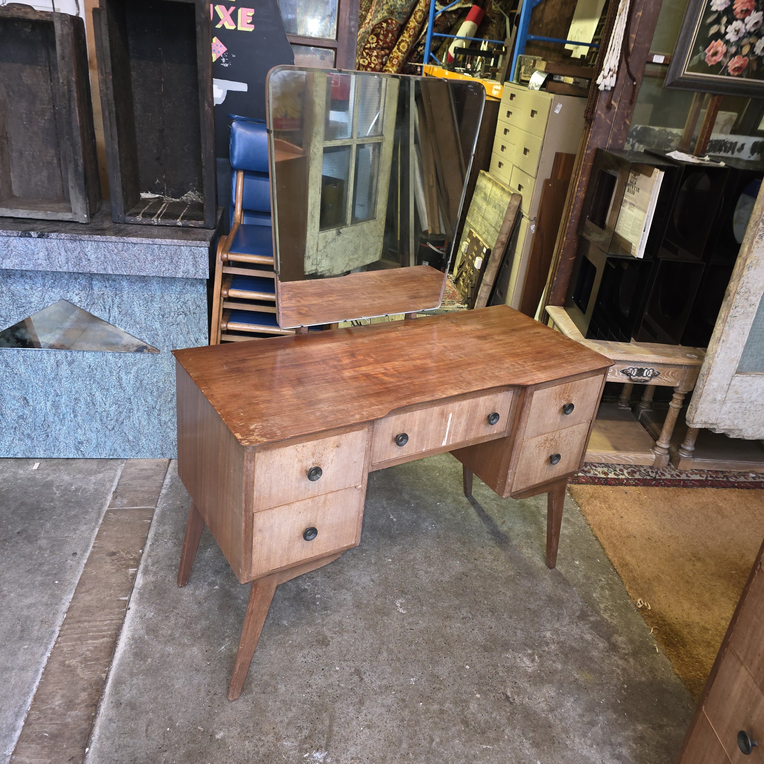 £55 dressing table  - 109cm wide 47cm deep 140cm high  - needs a little attention