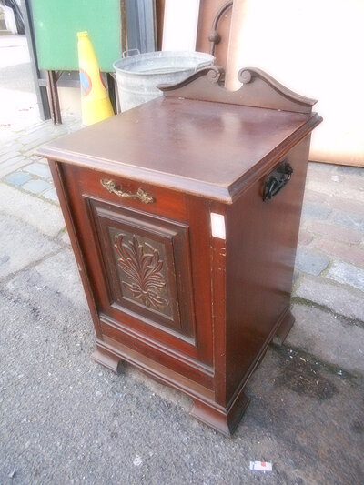 85%20-%20Mahogany%20Coal%20Box.jpg