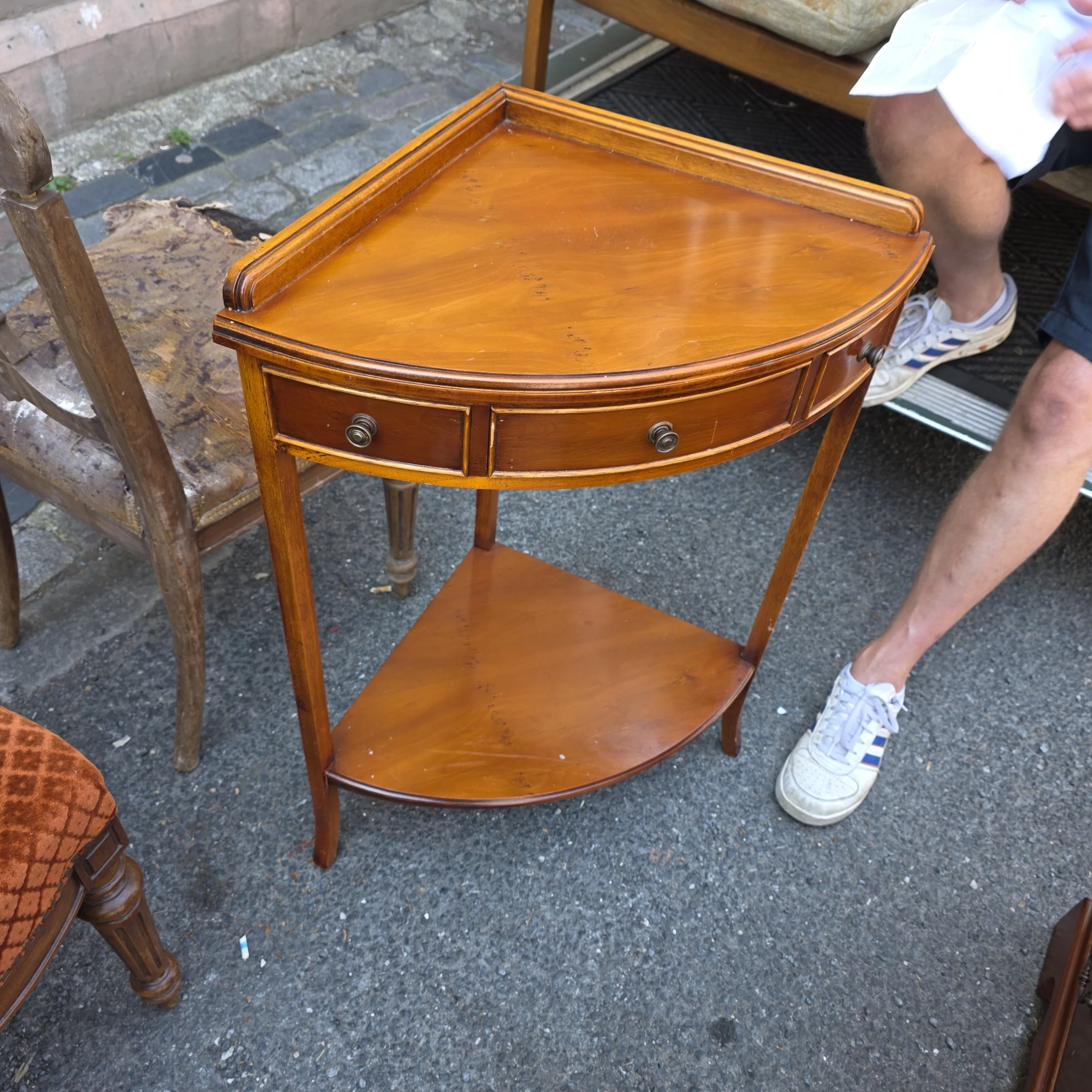 £30 - yew wood corner table - 58cm wide 42cm deep 78cm high