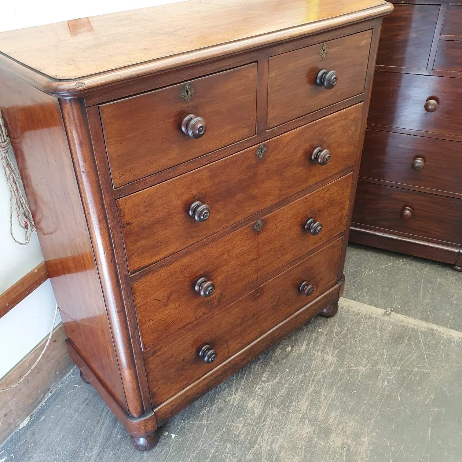 £330 - antique mahogany chest of drawers  - 105cm wide 50cm deep 121cm high
