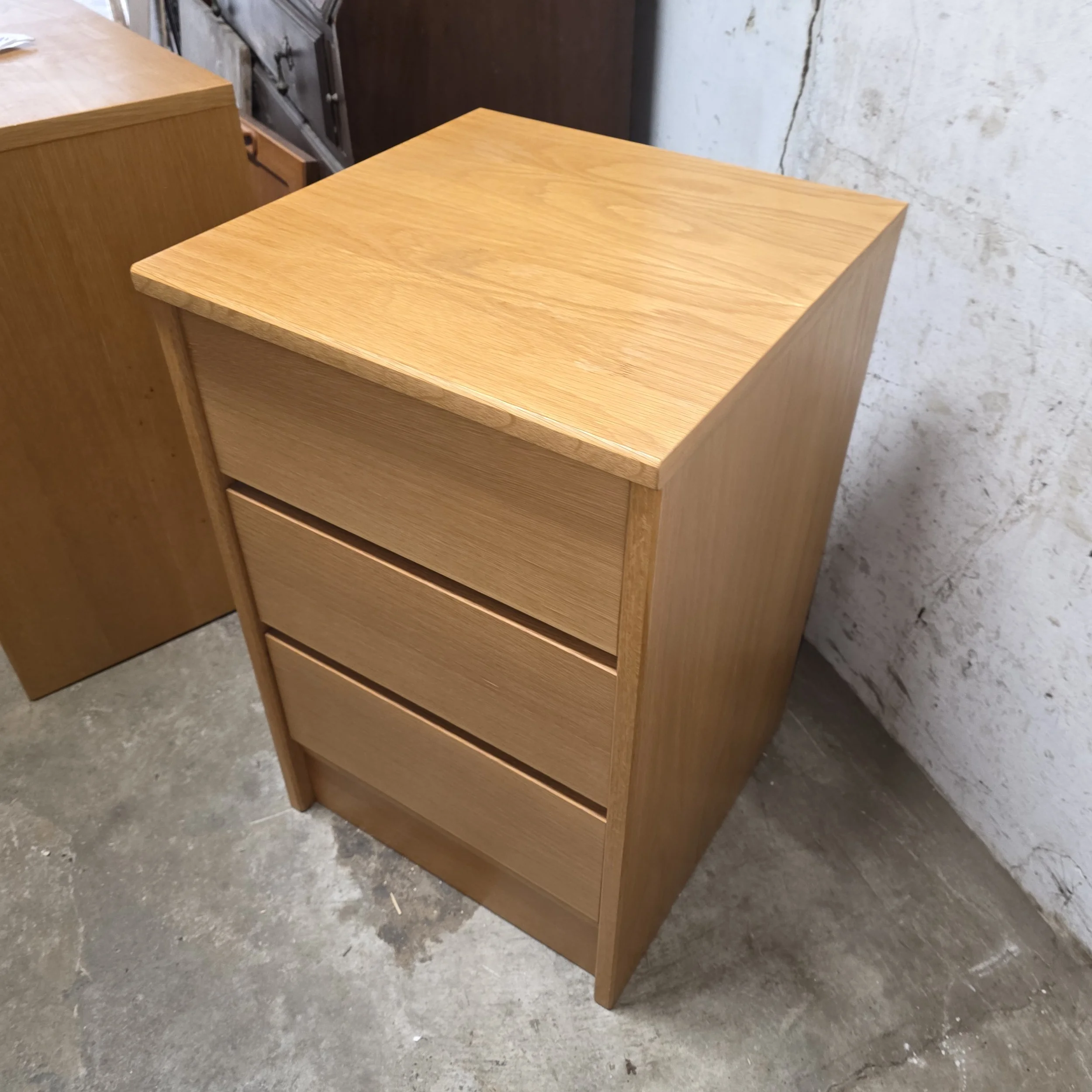 £40 - Danish chest of drawers -  46cm across 72cm high