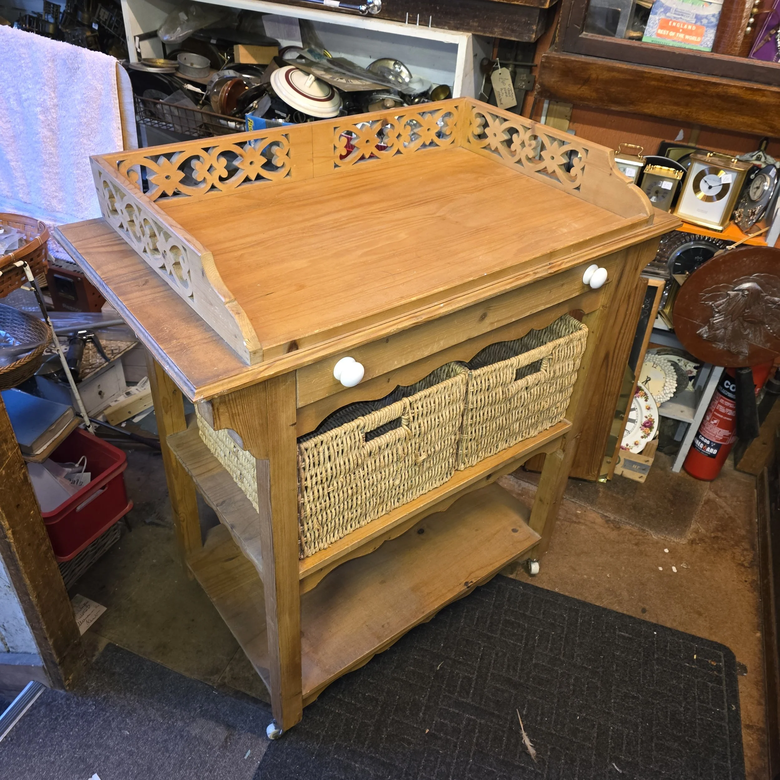 £95 - pine unit  - 97cm wide 52cm deep 103cm high