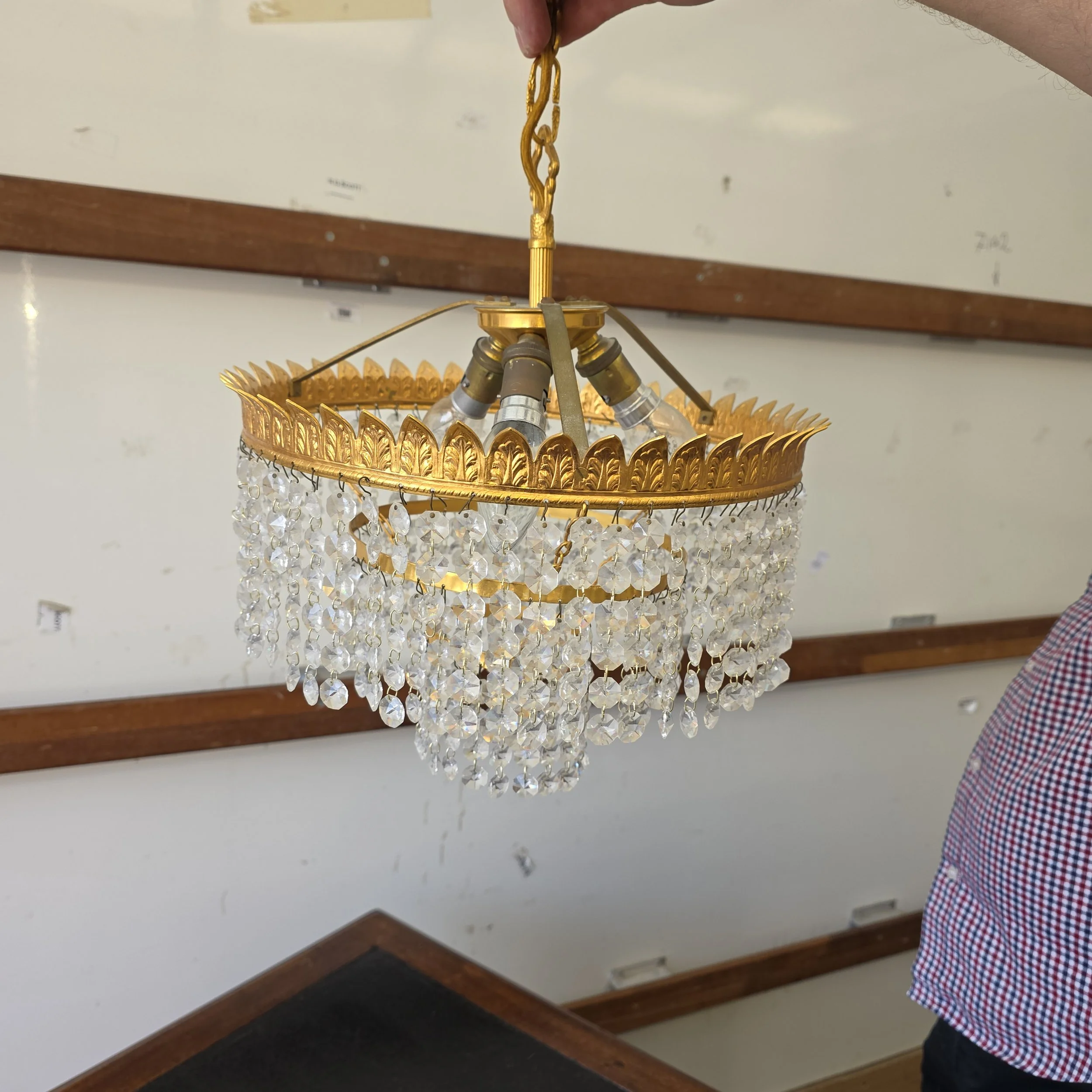 £50 - crystal ceiling light