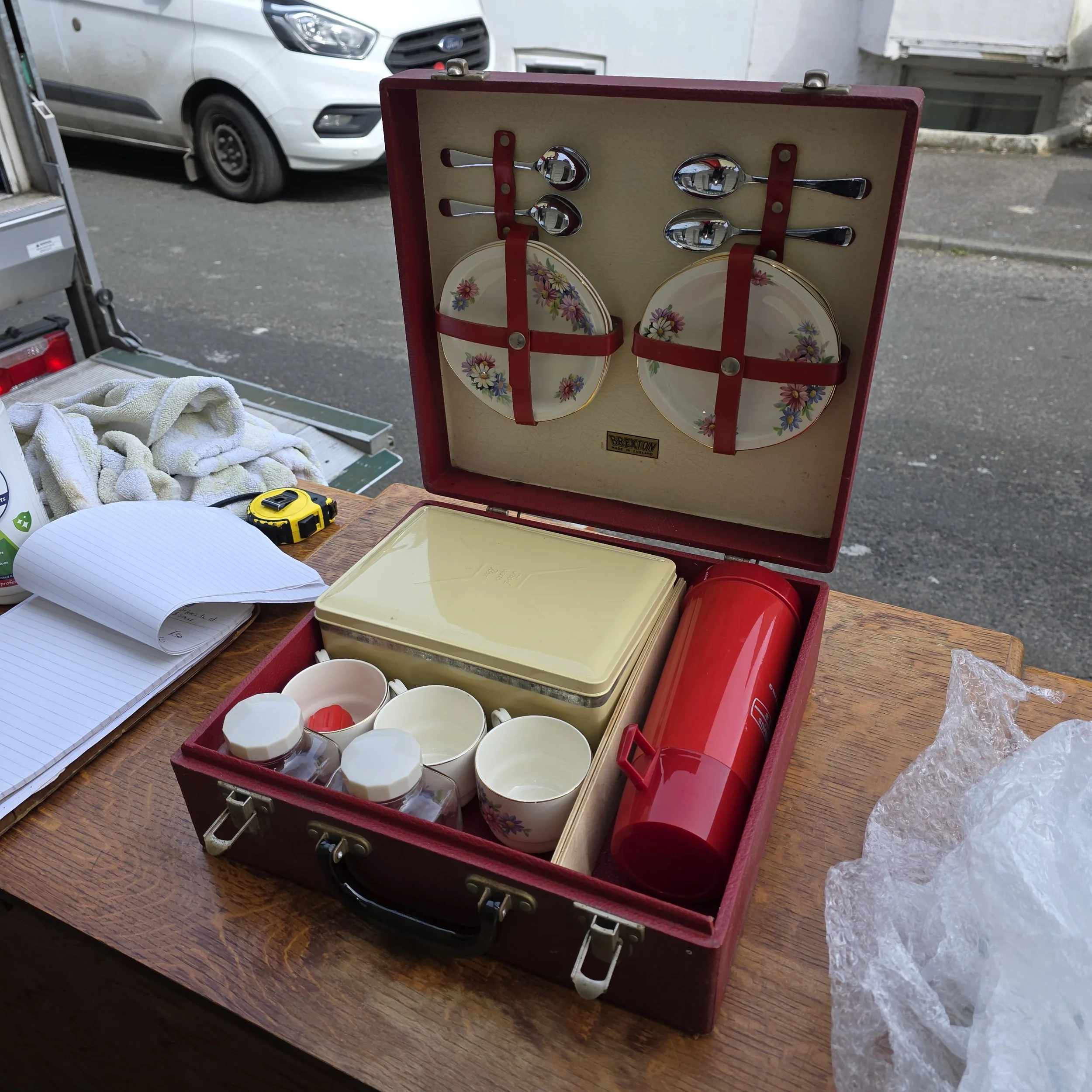 £30 - brexton picnic hamper