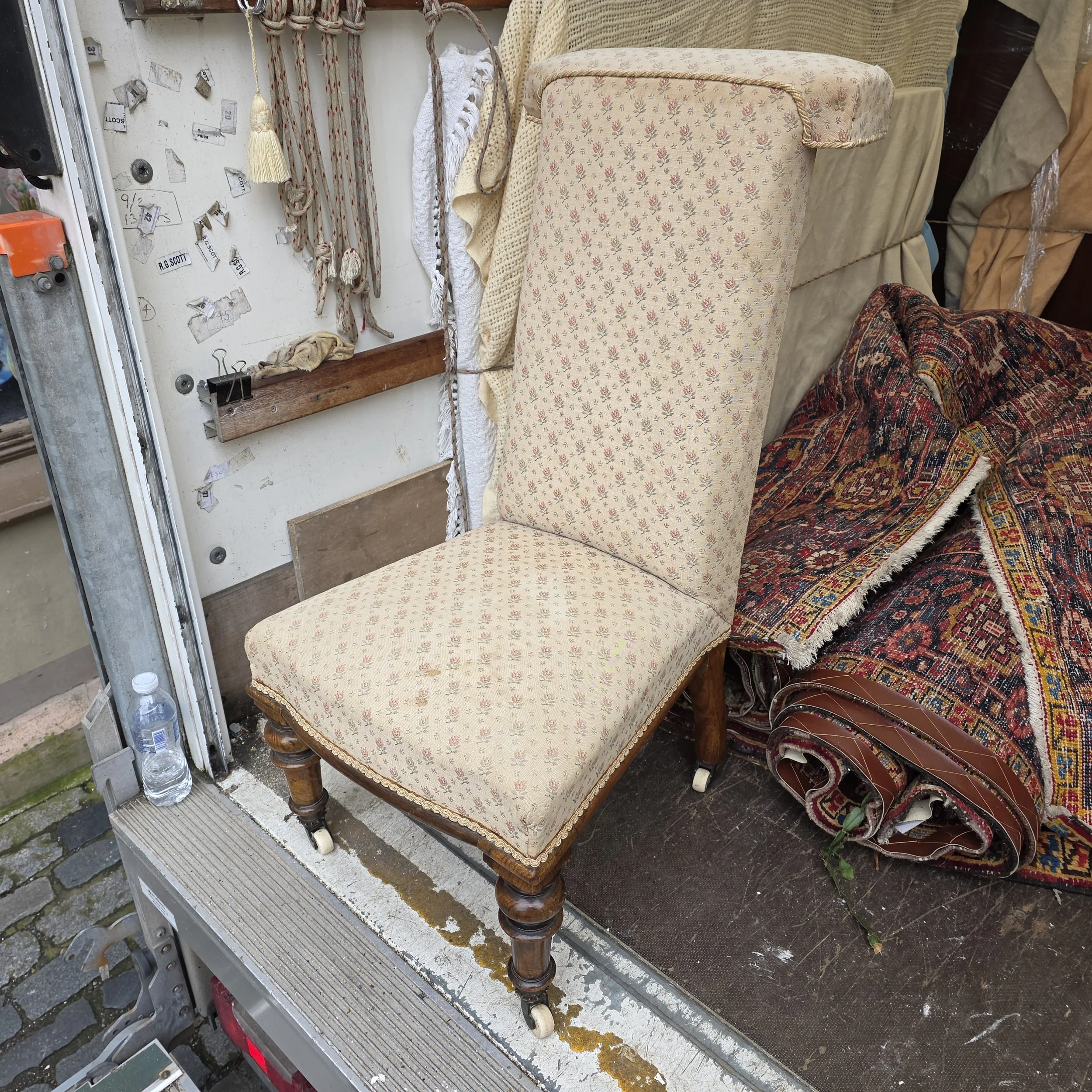 £55 - prei dieu chair  prayer chair