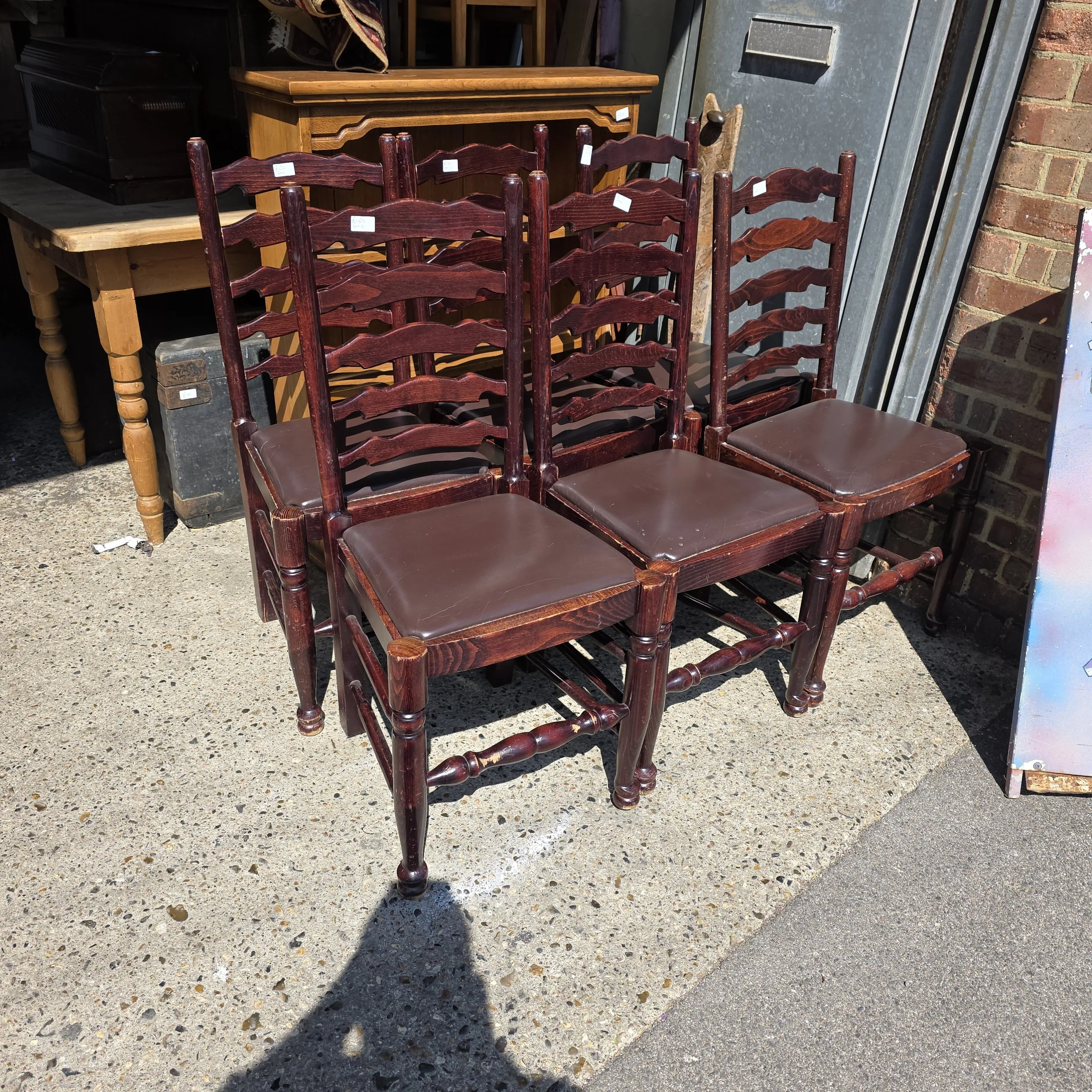£150- set of 6 ladderback dinning chairs