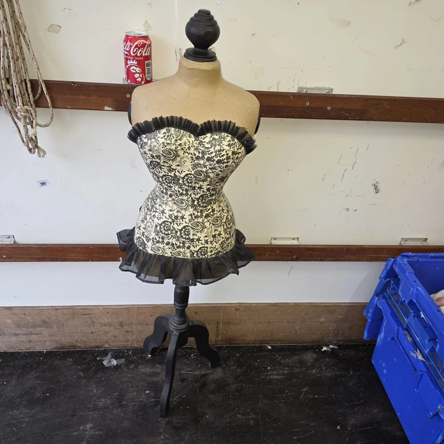 £35 - mannequin  123cm tall