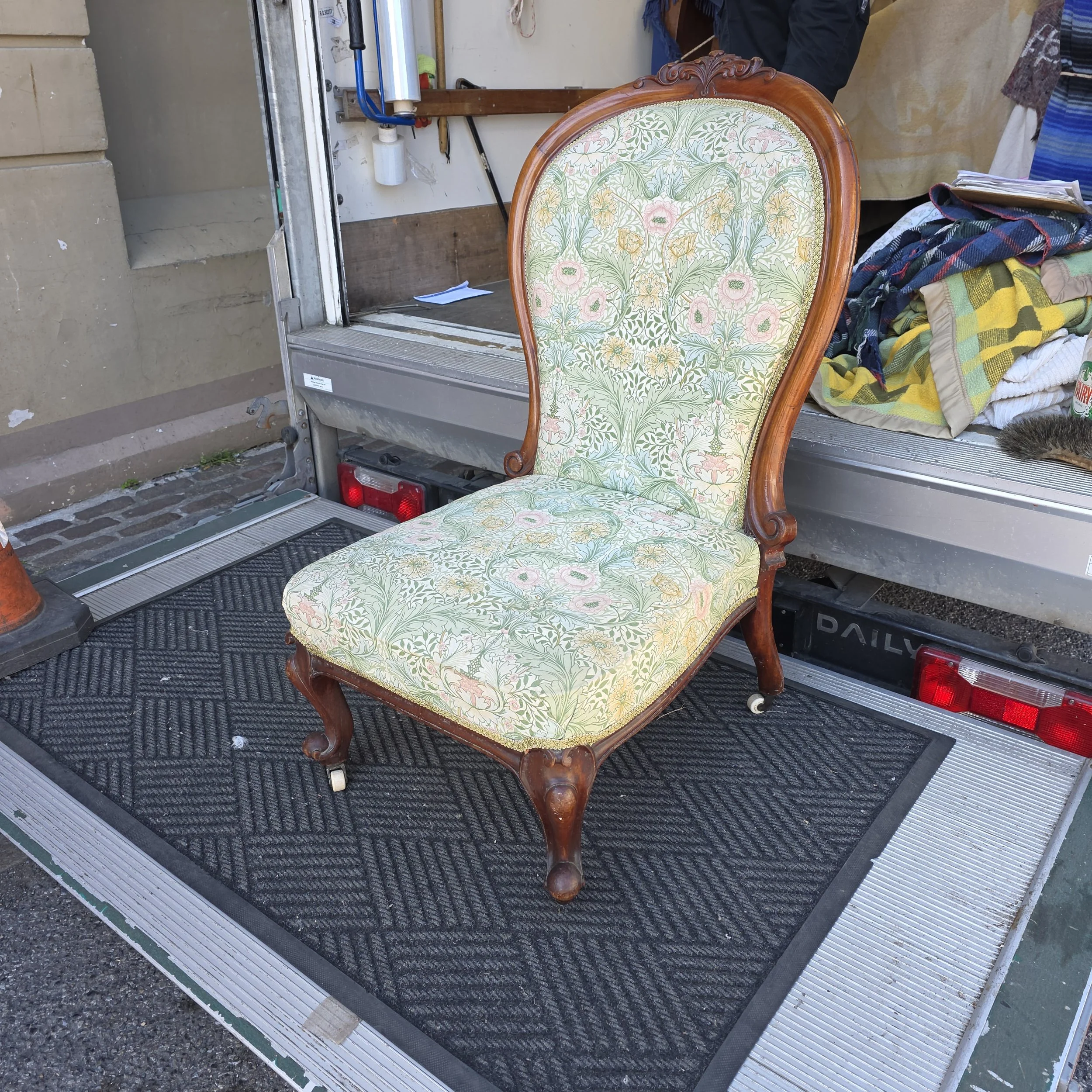 £80 - slipper chair antique