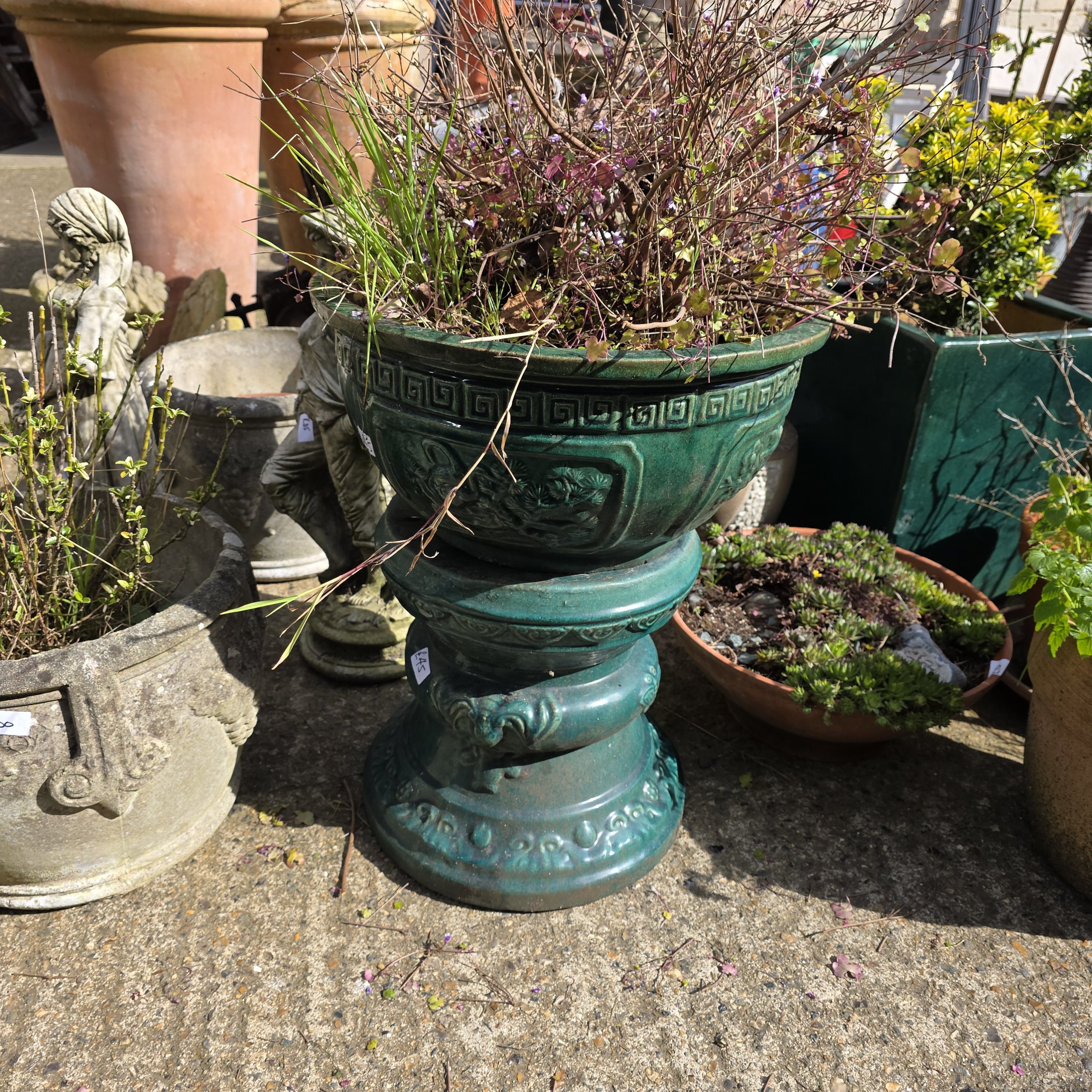 £45 - green planter and stand