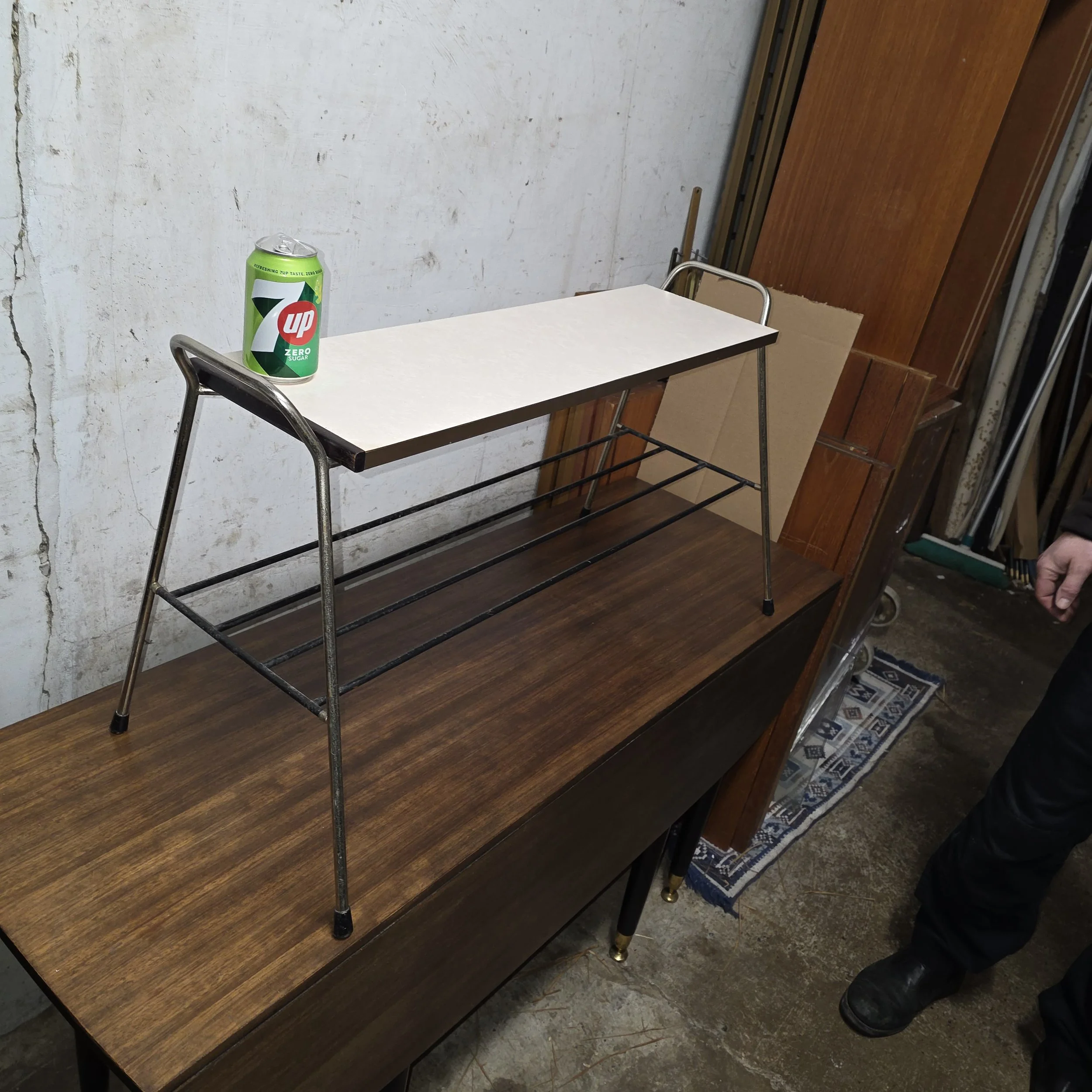 £25 - shoe rack / stand  - 89cm  wide 39cm deep  48cm high