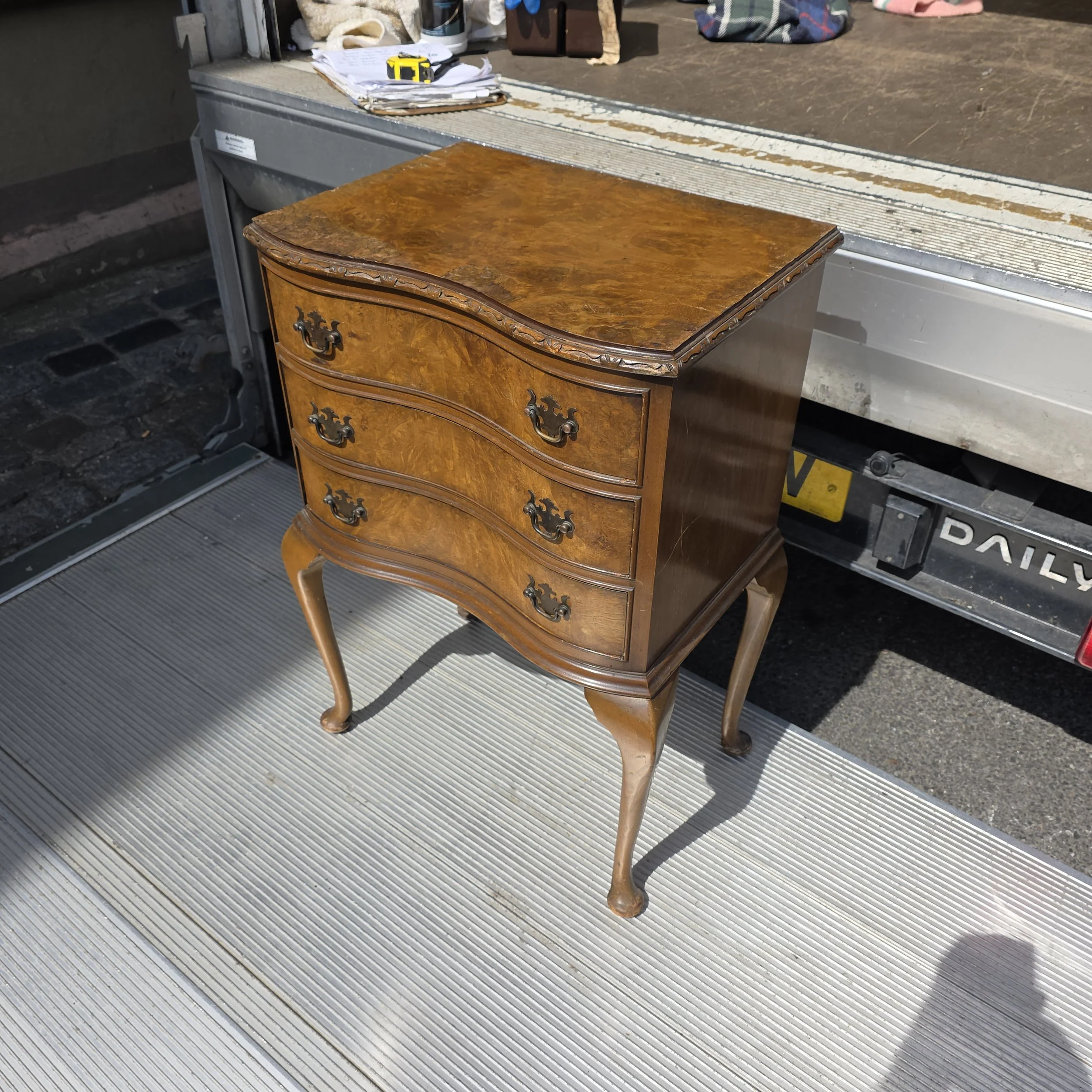 £60 - walnut chest of drawers - 56cm wide 35cm deep 77cm high