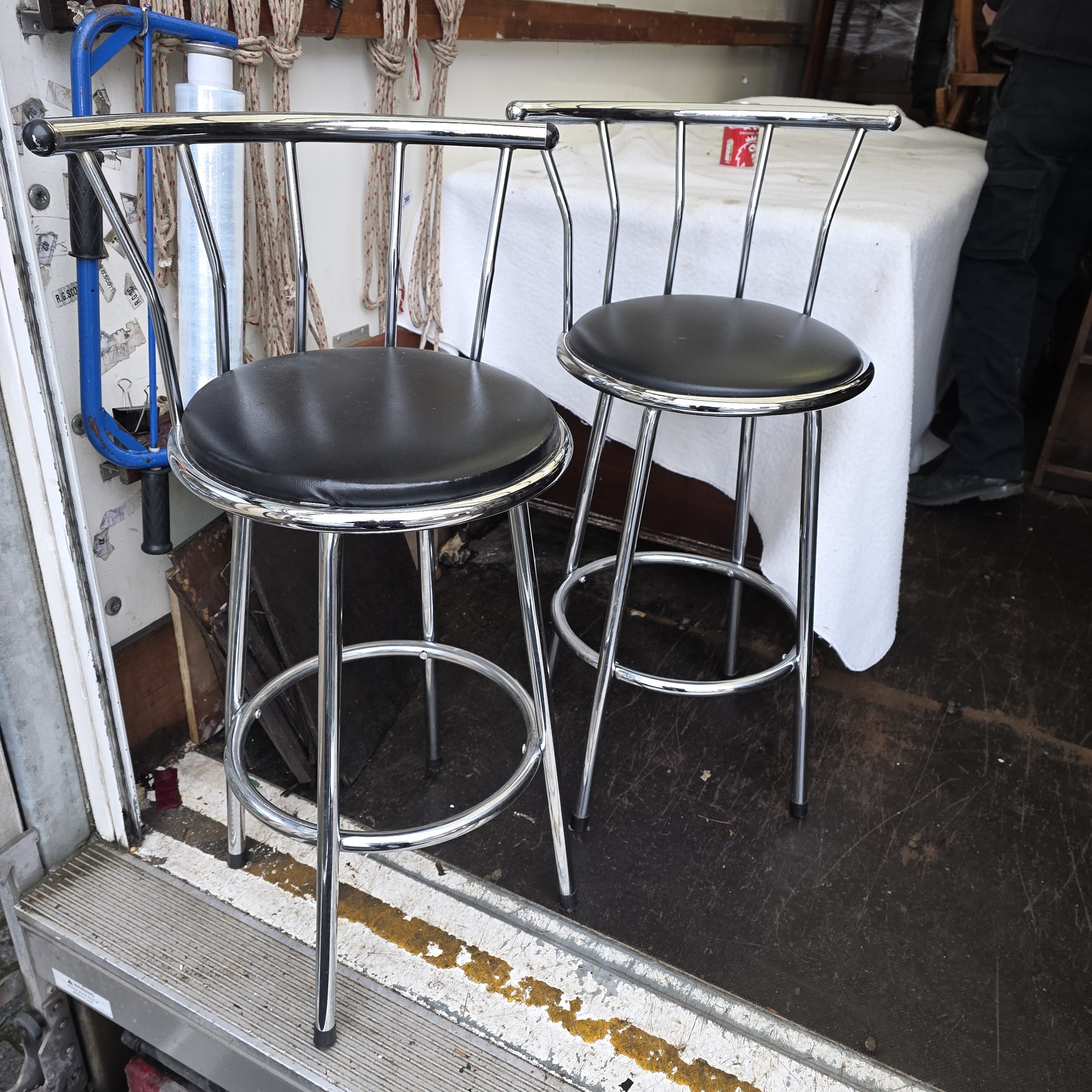 £25 each - tall stool chrome