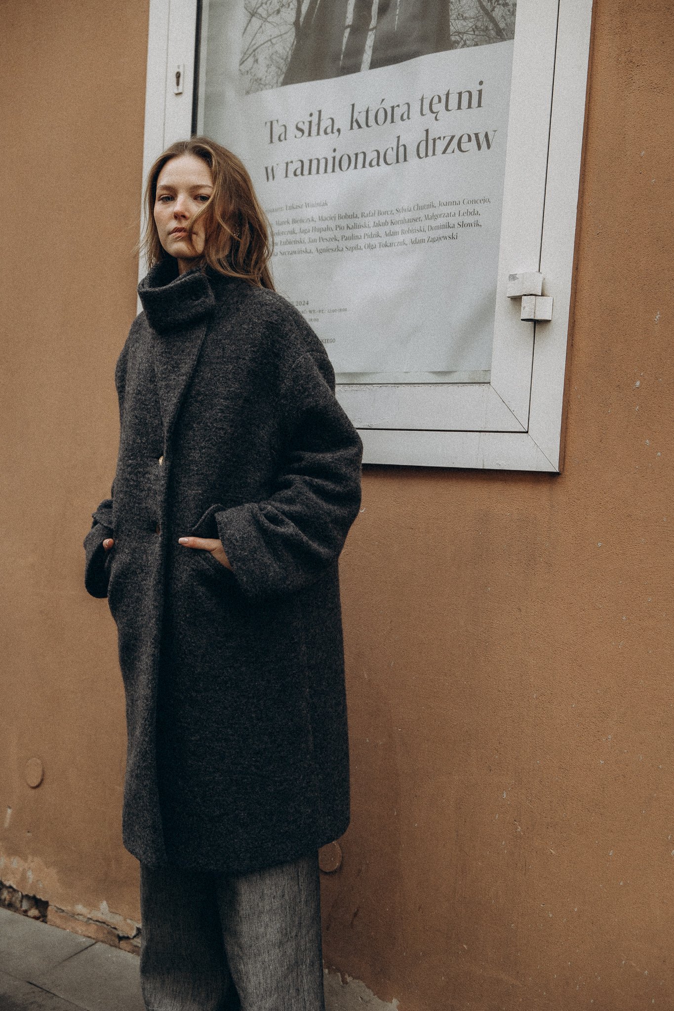 Inari, ciepły płaszcz z wełny