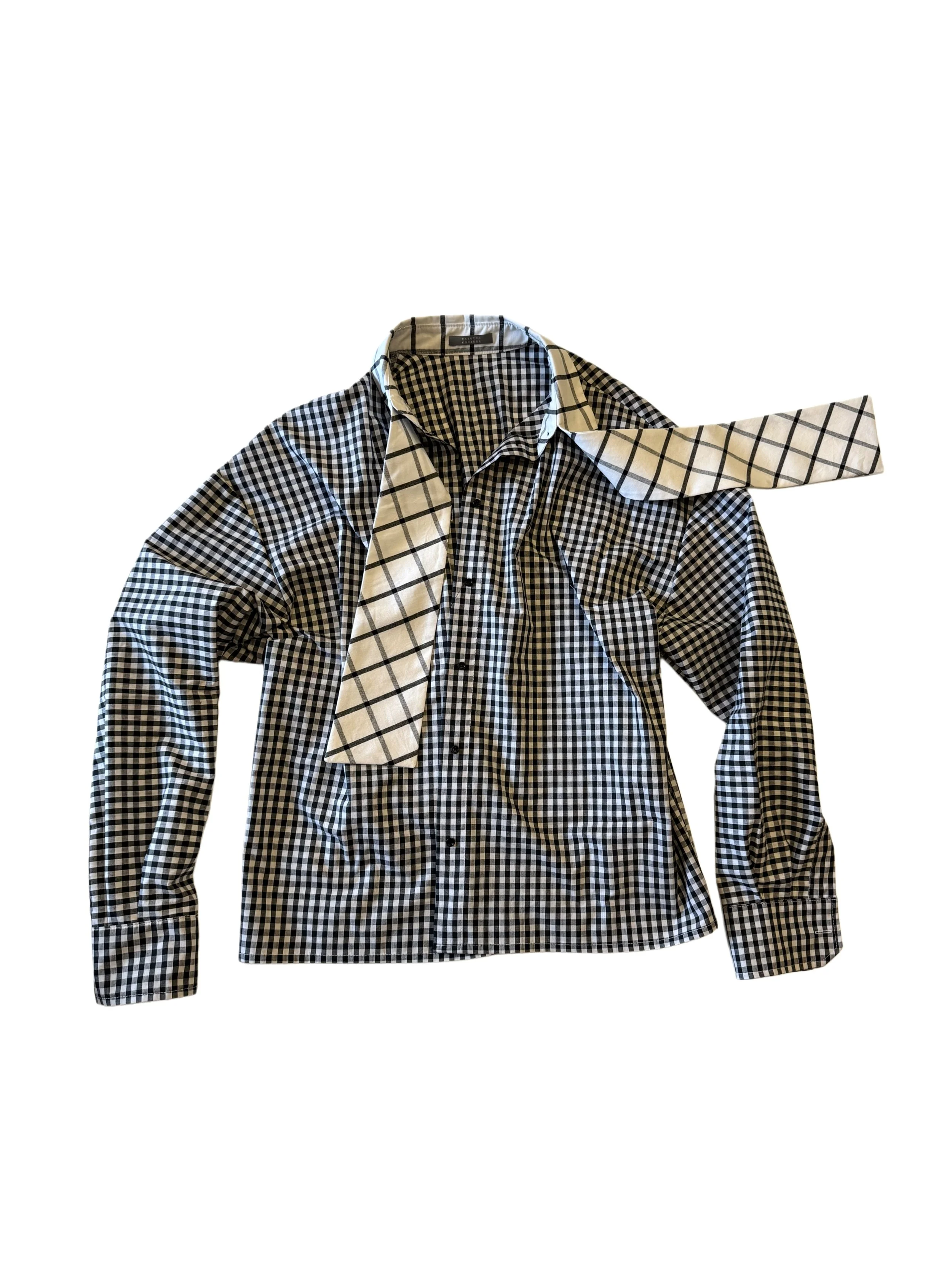 czarno-biala-koszula-w-kratke-vichy-z-kolnierzem-wiazanym-w duza-krate-z-kokardka-muszka-shirt-gingham-checks-with bow-zalucka-kuczera-black-and-white-luiza-long-collar.jpg