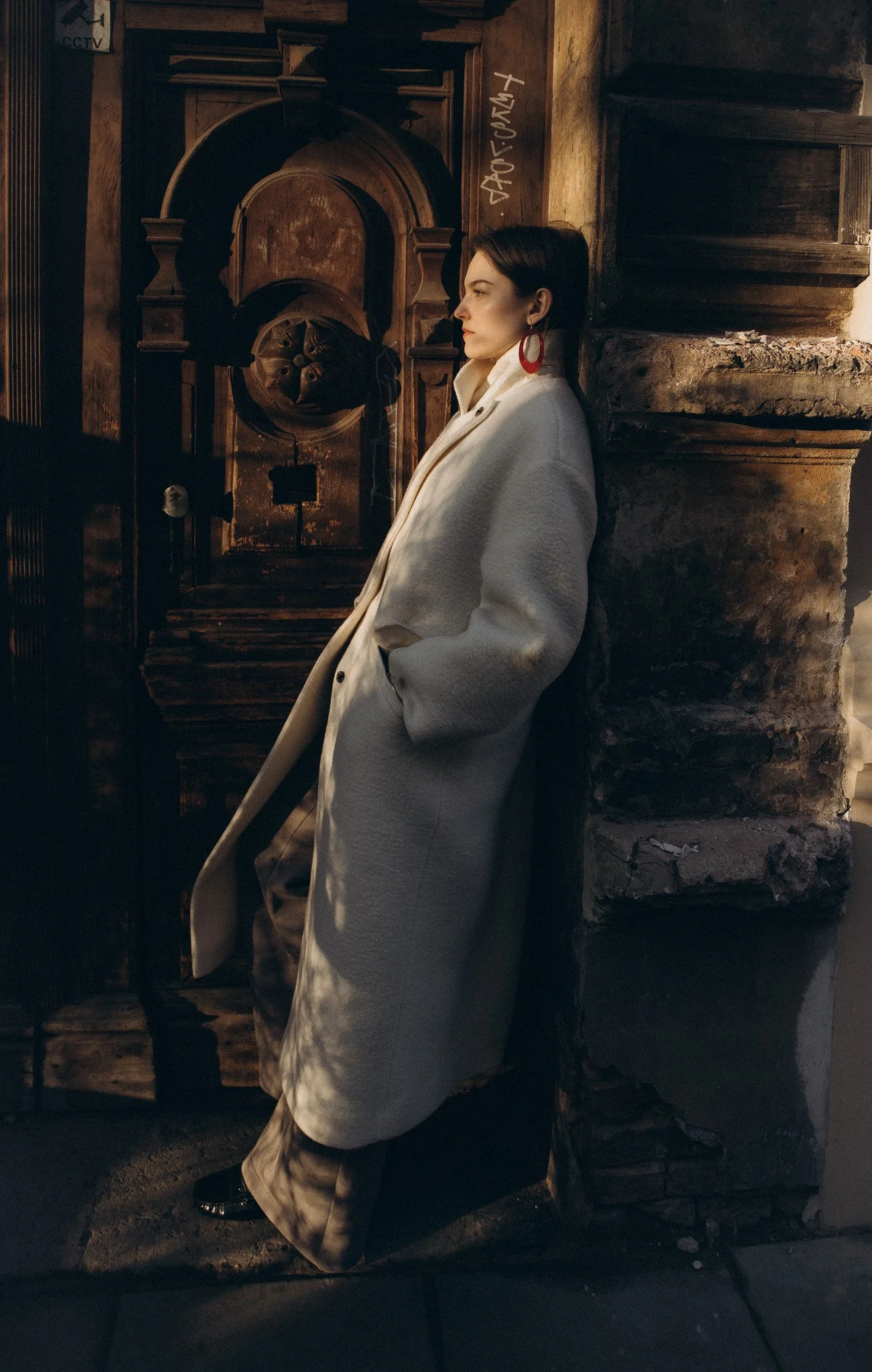 plaszcz-inari-welniany-maxi-coat-zlamana-biel-owcza-welna-boiled-wool-coat-zalucka-kuczera-dres-i-plaszcz-klasyka.JPG