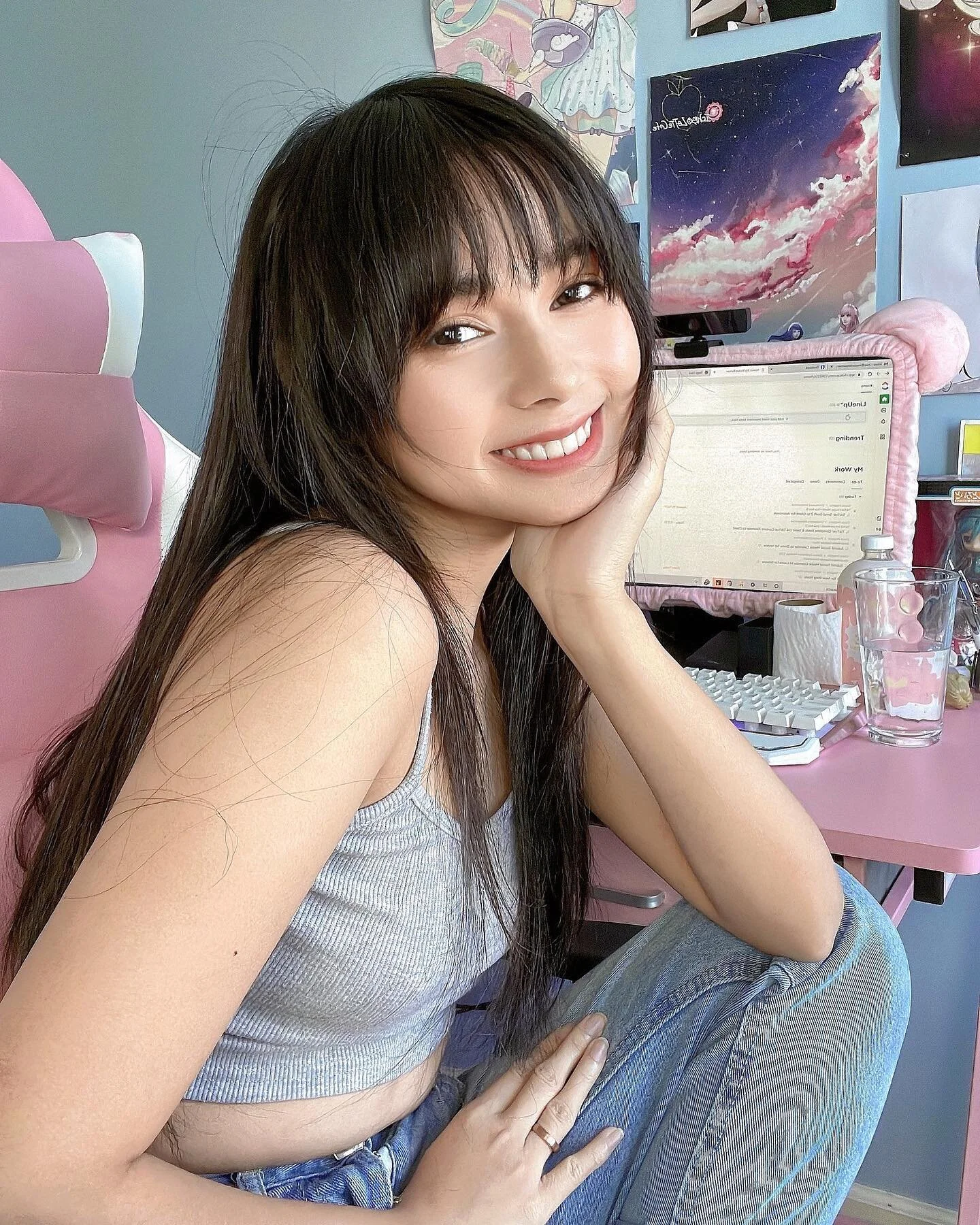 Happy Friday! 🎉

All I&rsquo;ve been doing is work recently so here I am in my natural habitat.

Reached some goals, rekindled some friendships, lost some friends, had breakdowns, strengthened my personal values, learned important lessons, improved 