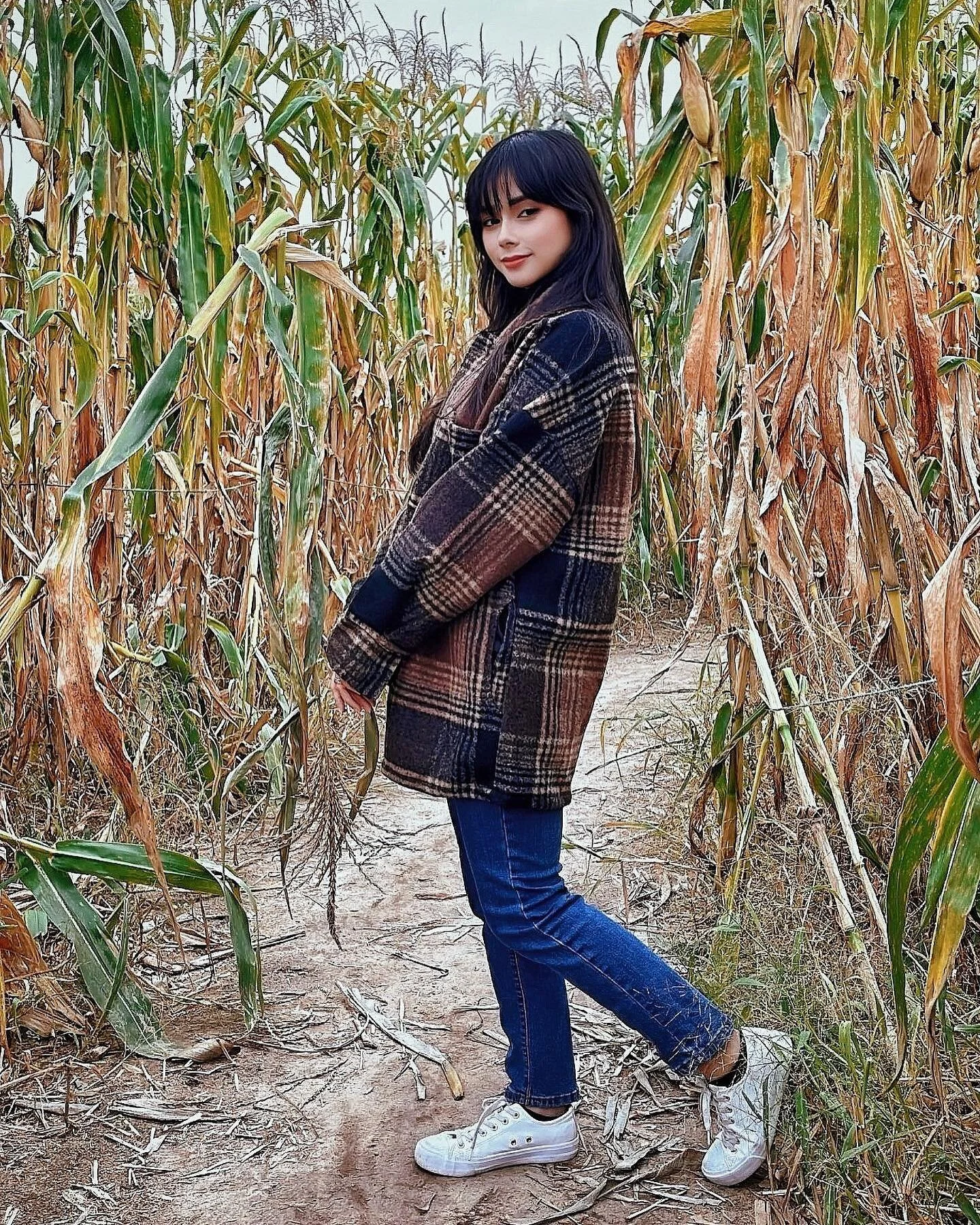 Went pumpkin picking today! 🎃 

They closed the corn maze while we were still in it. 🥴 Good thing the sun didn&rsquo;t go down yet.