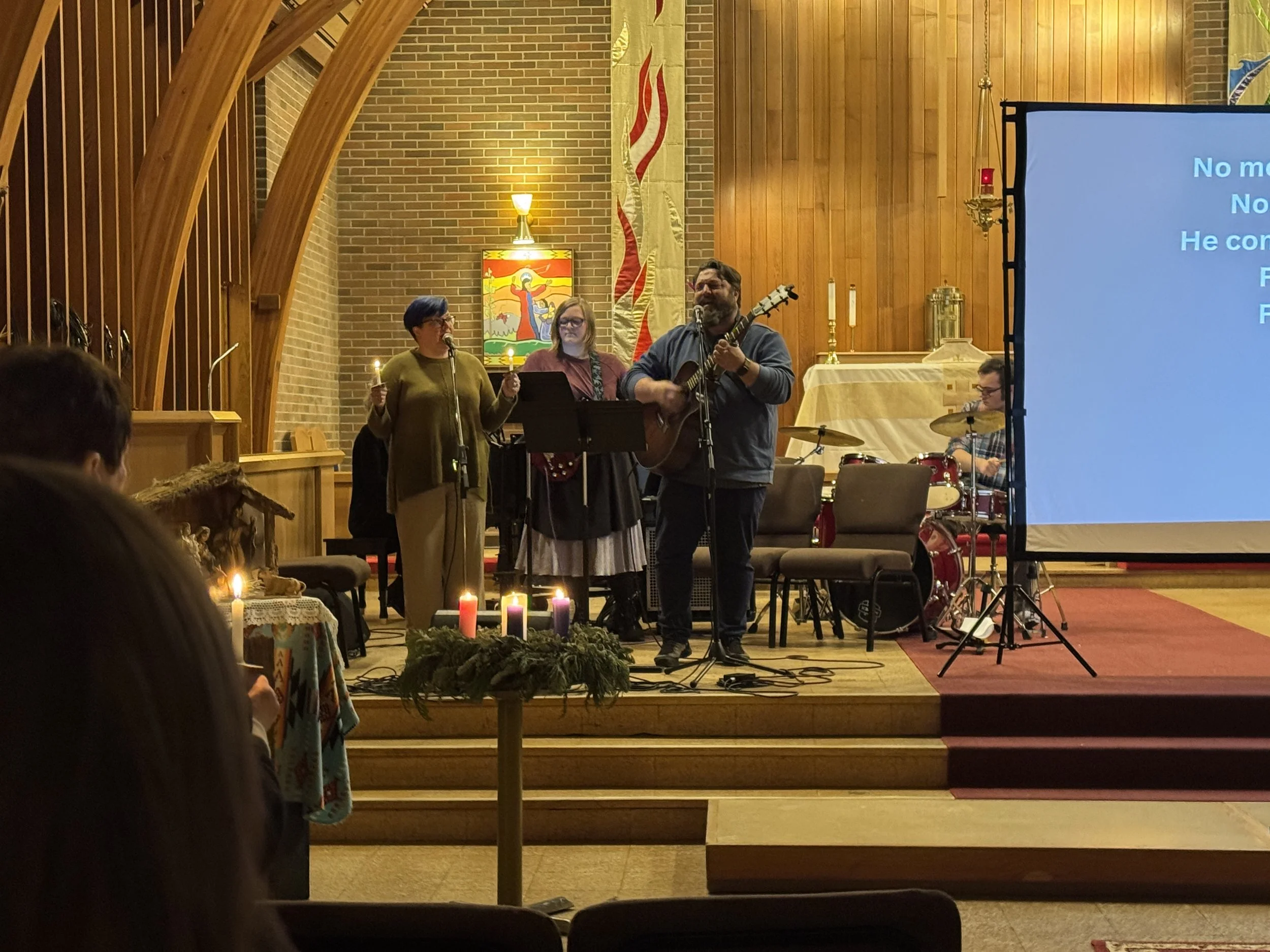 Worship Christmas Eve.jpg