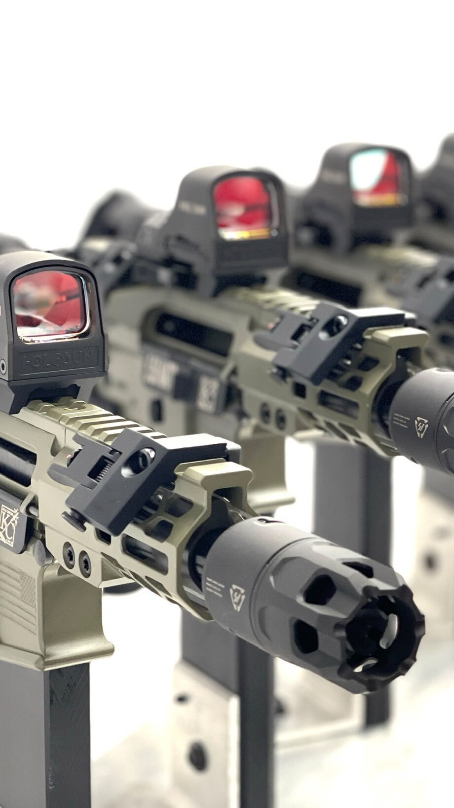 These fully equipped Billet 5 inch PDWs will be available this weekend at the Ft. Pierce Gun Show, can’t make the show? DM us to get yours today.
#arpistol #ar15 #5.56 #300blk #pistol #rifle #guns #gun #gunsdaily #pewpew #pewpewlife #gunshow #