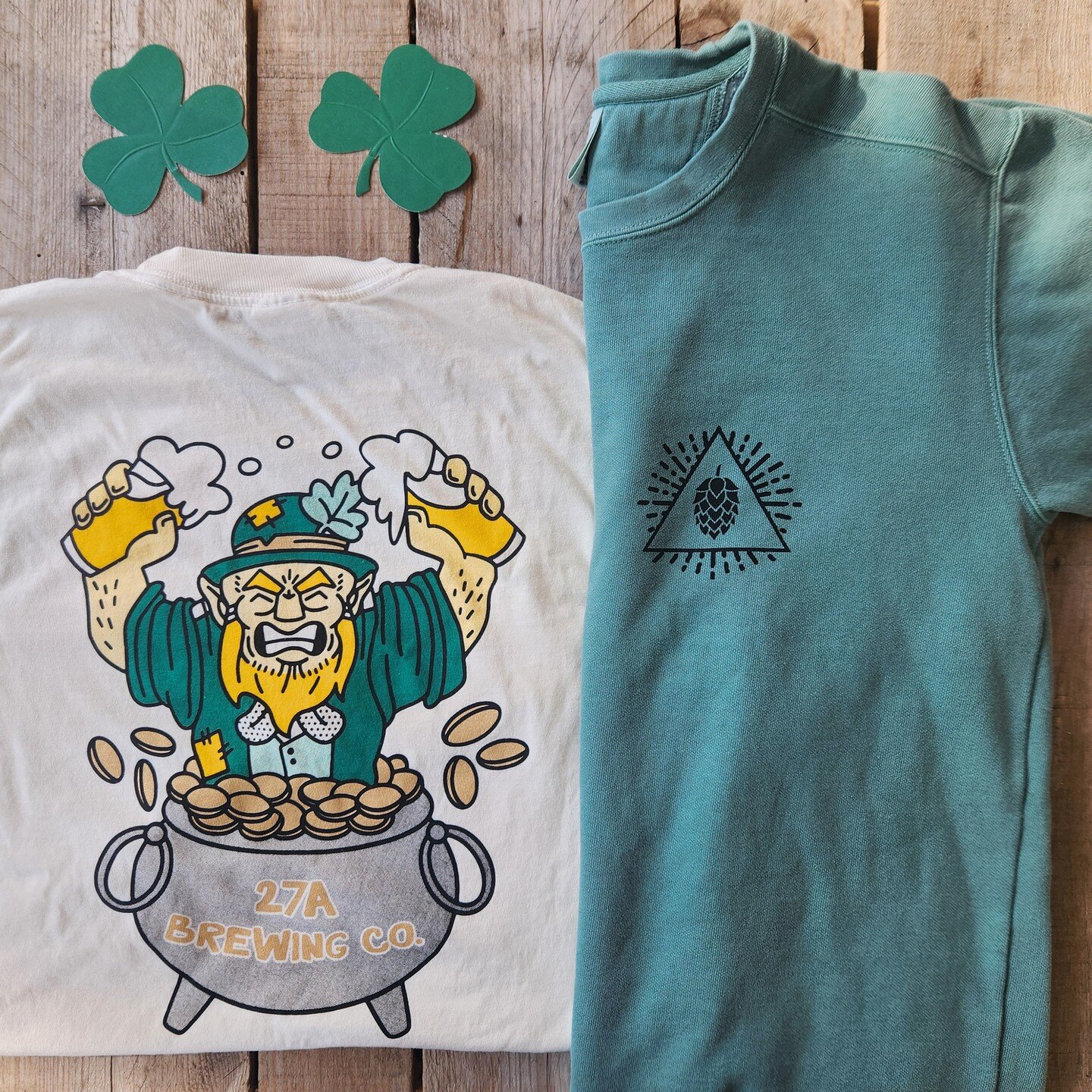 Easter may be tomorrow, but it's still St. Paddy's in Lindenhurst. Printed some seasonally appropriate goods for @27abrewing featuring the artwork of @mount_keverest for the annual @lindenhurststpatricksparade . Not too many left, so secure yours bef