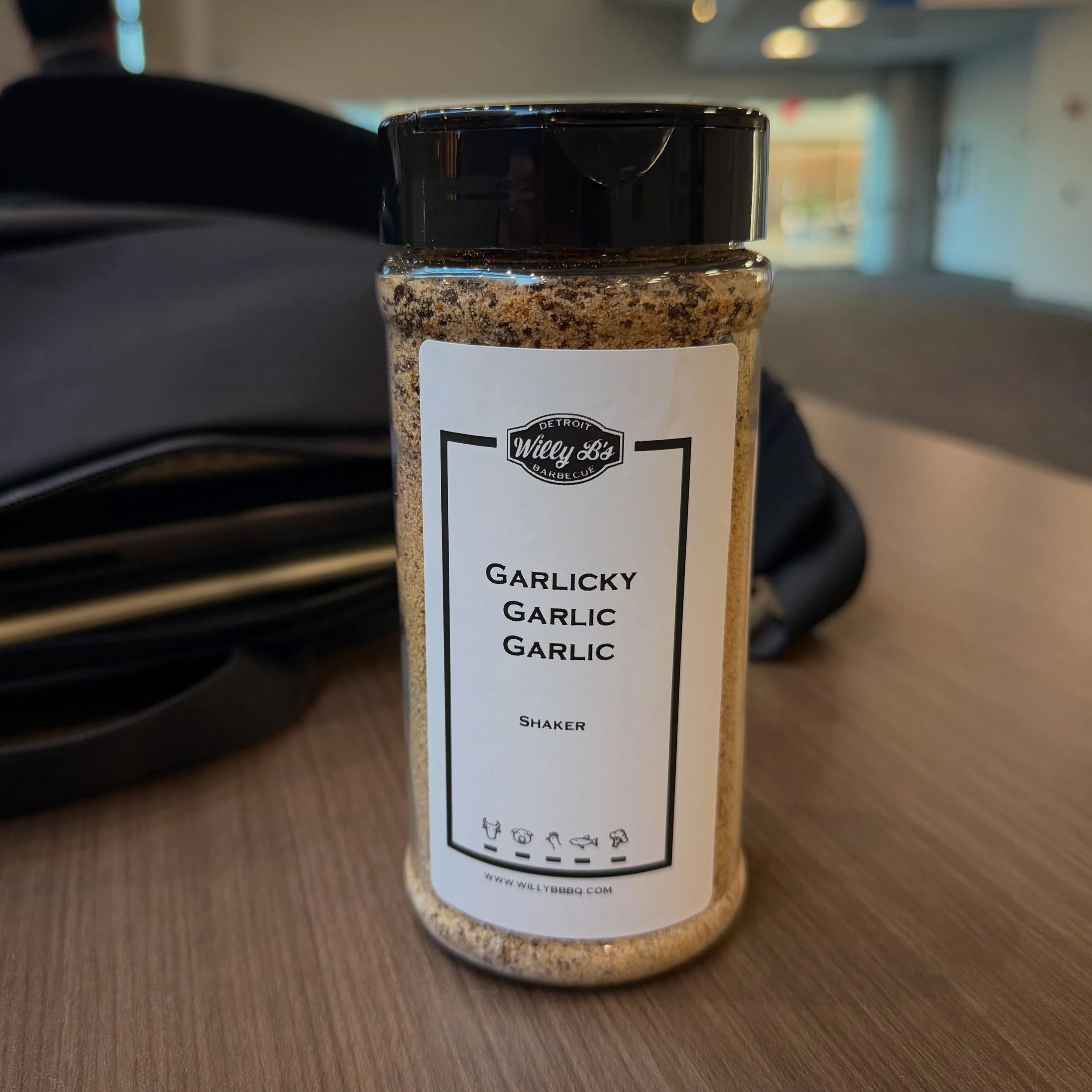 Slinging spices at work.

A coworker ordered a nice big bottle of Garlicky Garlic Garlic so I brought it to him!!
#spices #cooking #mismallbusiness