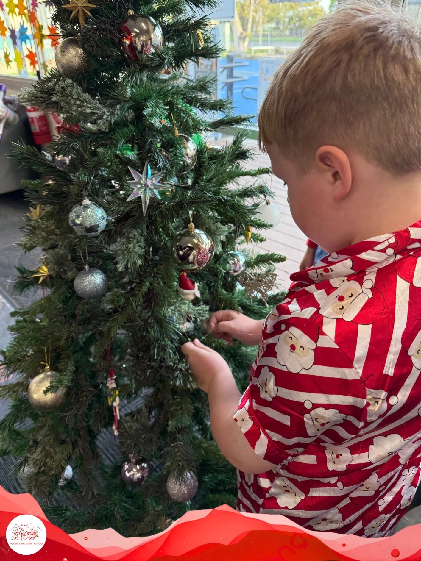 𝐼𝓉&rsquo;𝓈 𝒷𝑒𝑔𝒾𝓃𝓃𝒾𝓃𝑔 𝓉𝑜 𝓁𝑜𝑜𝓀 𝒶 𝓁𝑜𝓉 𝓁𝒾𝓀𝑒 𝒞𝒽𝓇𝒾𝓈𝓉𝓂𝒶𝓈! 🎄 

On Friday our students enjoyed a walk around the beautiful &lsquo;village&rsquo; to check out the Christmas decorations, while finishing off our Annual Christm