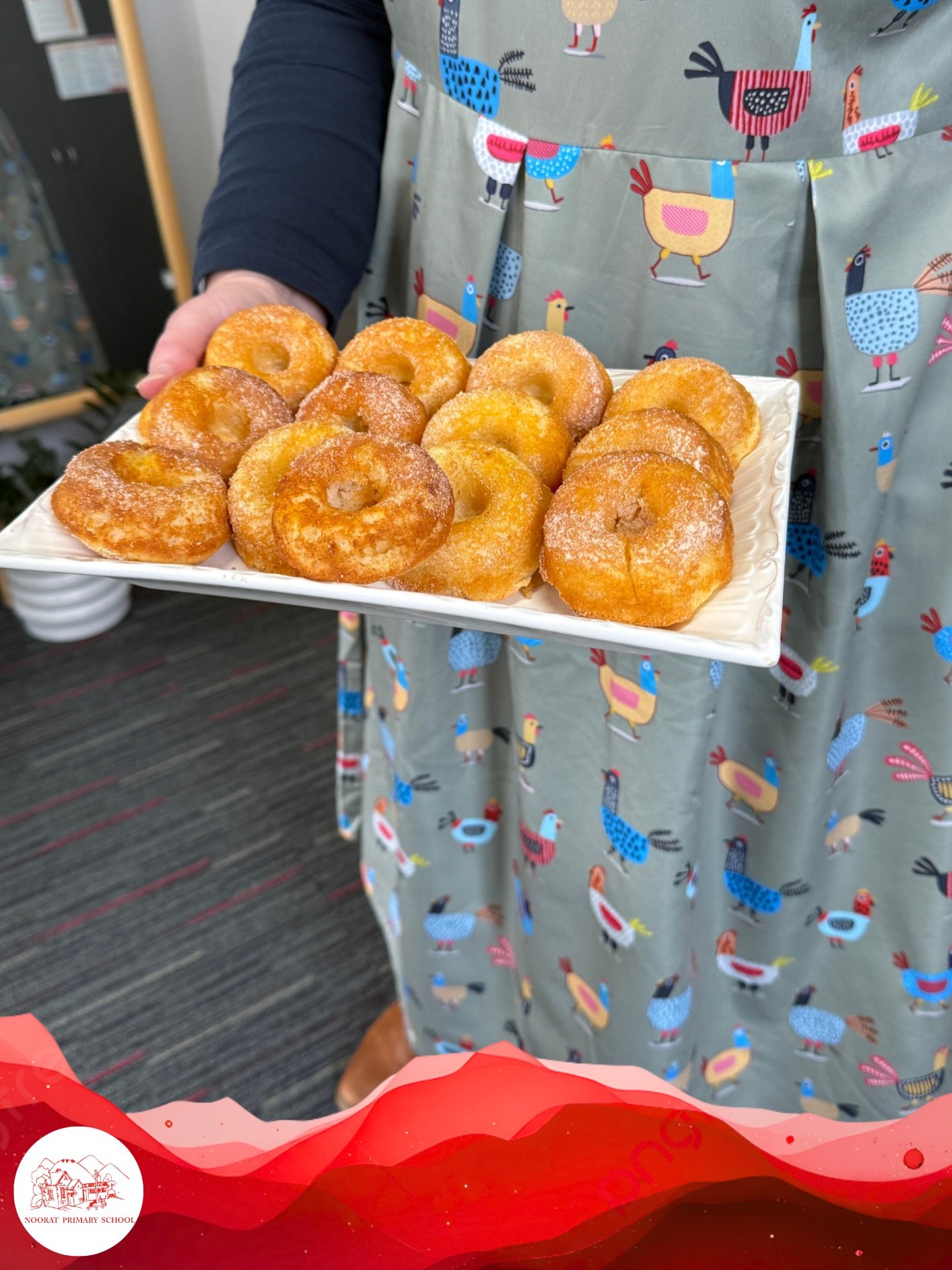 𝓚𝓲𝓭𝓼 𝓲𝓷 𝓽𝓱𝓮 𝓴𝓲𝓽𝓬𝓱𝓮𝓷 - 𝒩𝒶𝓉𝒾𝑜𝓃𝒶𝓁 𝒟𝑜𝓃𝓊𝓉 𝒟𝒶𝓎 🍩

Did you know today is National Donut Day?! 
Held annually on the first Friday of June, it honours the Salvation Army volunteers who served donuts to soldiers during World Wa