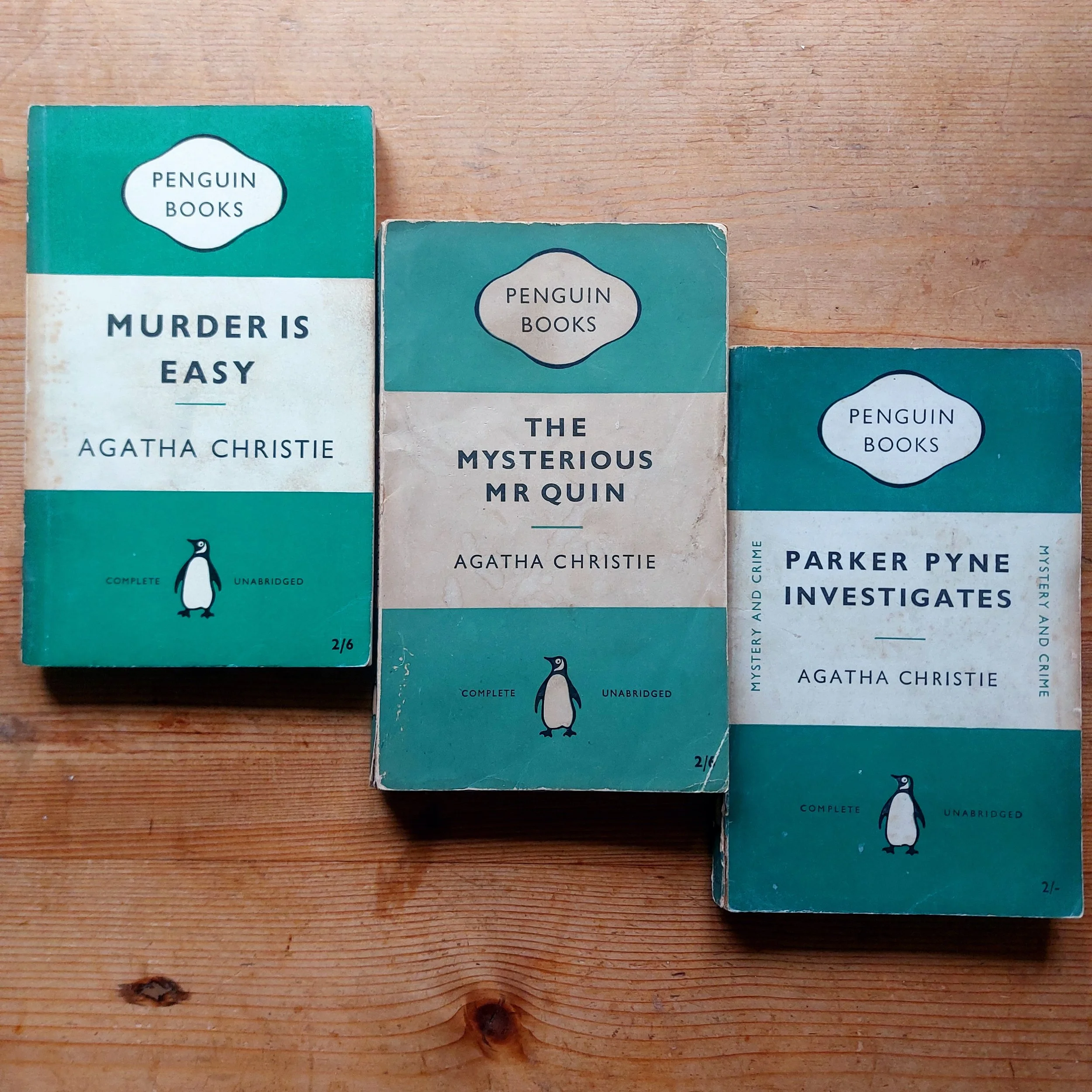 Agatha Christie Penguin Crime Book Bundle