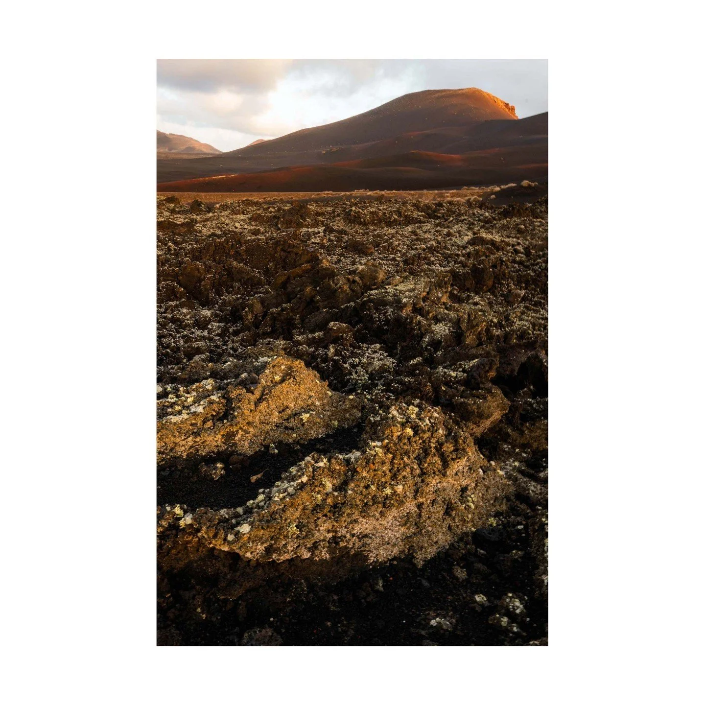 📷 First Outing with the Sony 16-35mm f/4 📷
Light, portable, and perfect for capturing the expansive beauty of Timanfaya. No photo stacking here&mdash;just shooting at f/22 to keep it sharp, as carrying a tripod on a road bike isn&rsquo;t the easies